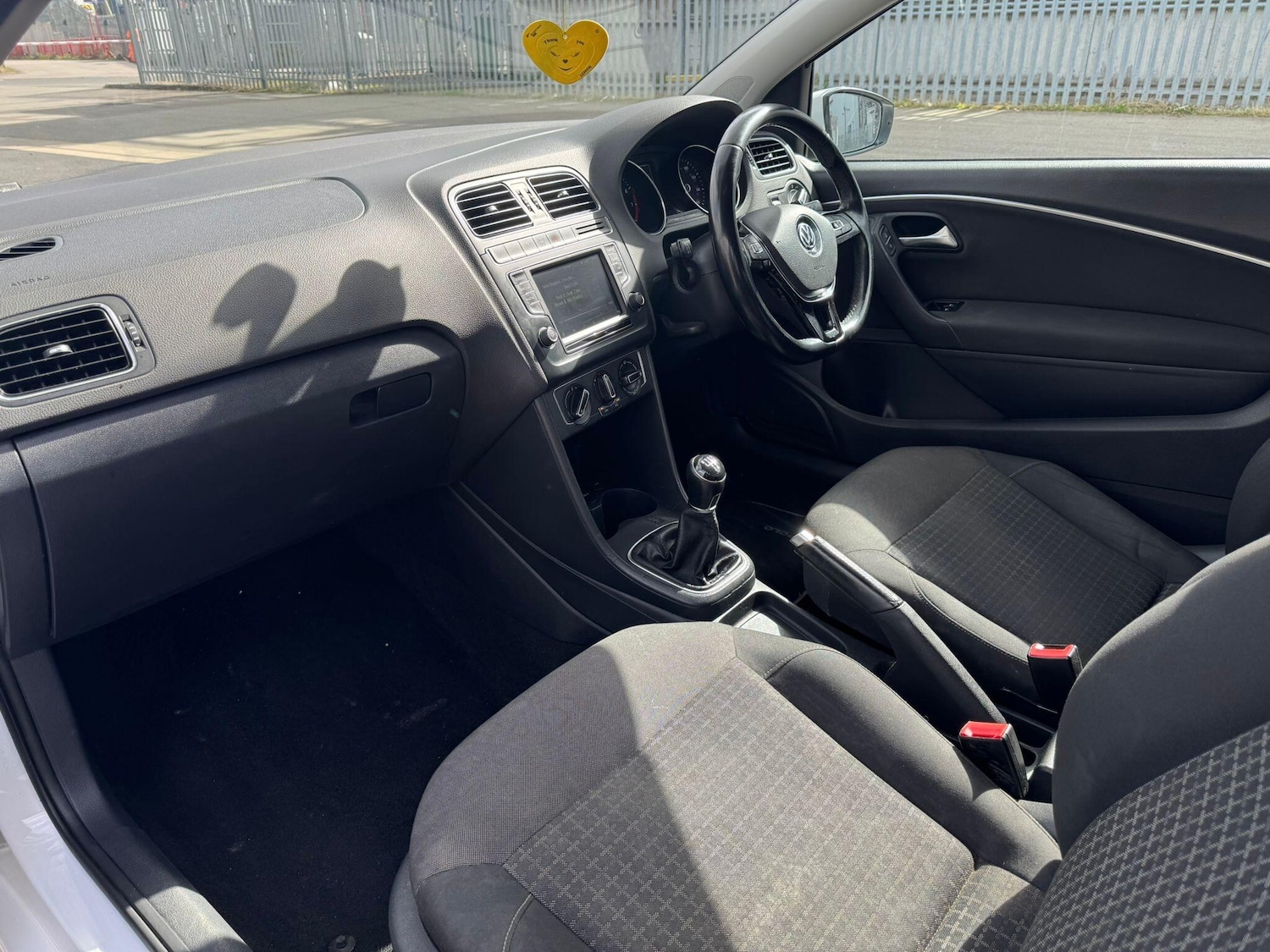 Used Volkswagen Polo 2015 for sale - 76667163: Photo 21