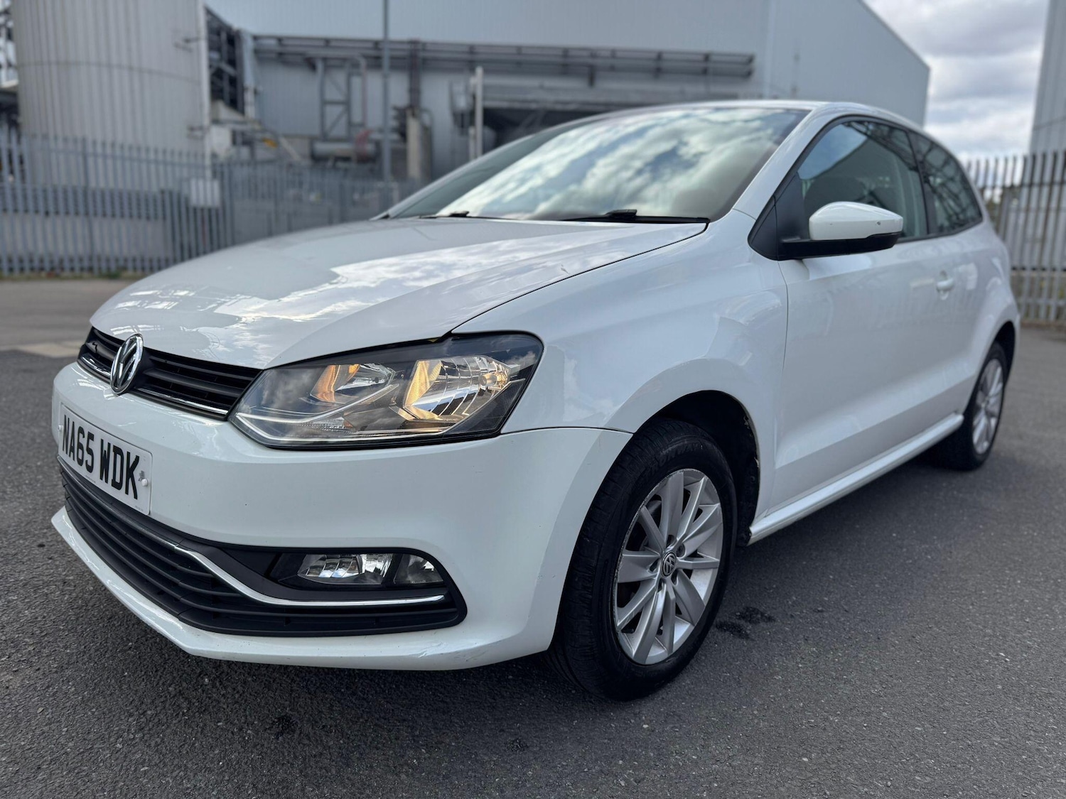 Used Volkswagen Polo 2015 for sale - 76667163: Photo 23