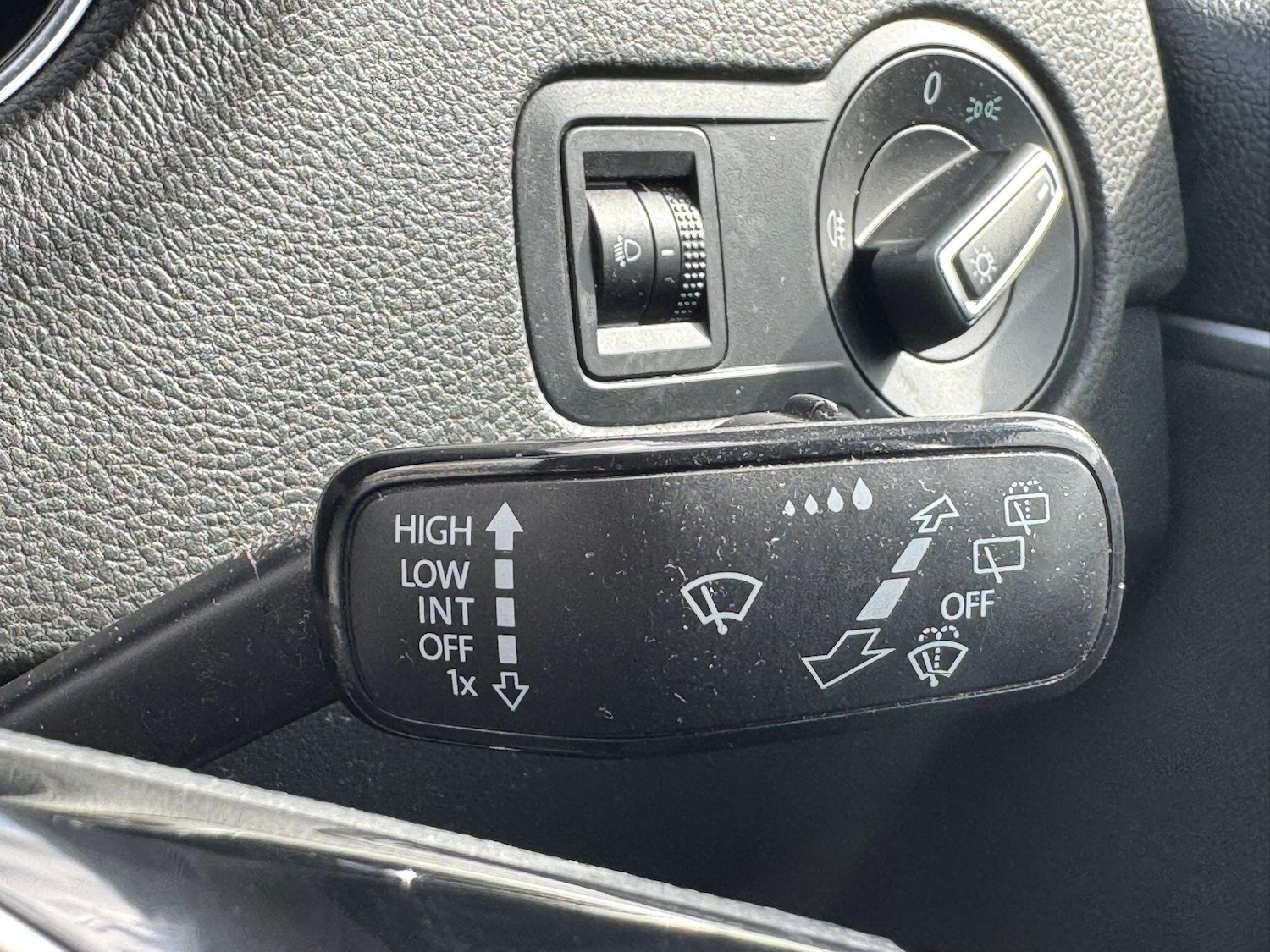 Used Volkswagen Polo 2015 for sale - 76667163: Photo 40