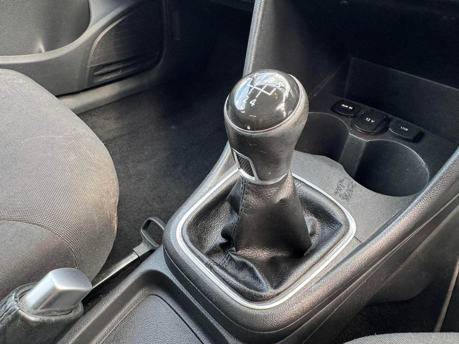 Used Volkswagen Polo 2015 for sale - 76667163: Photo 43