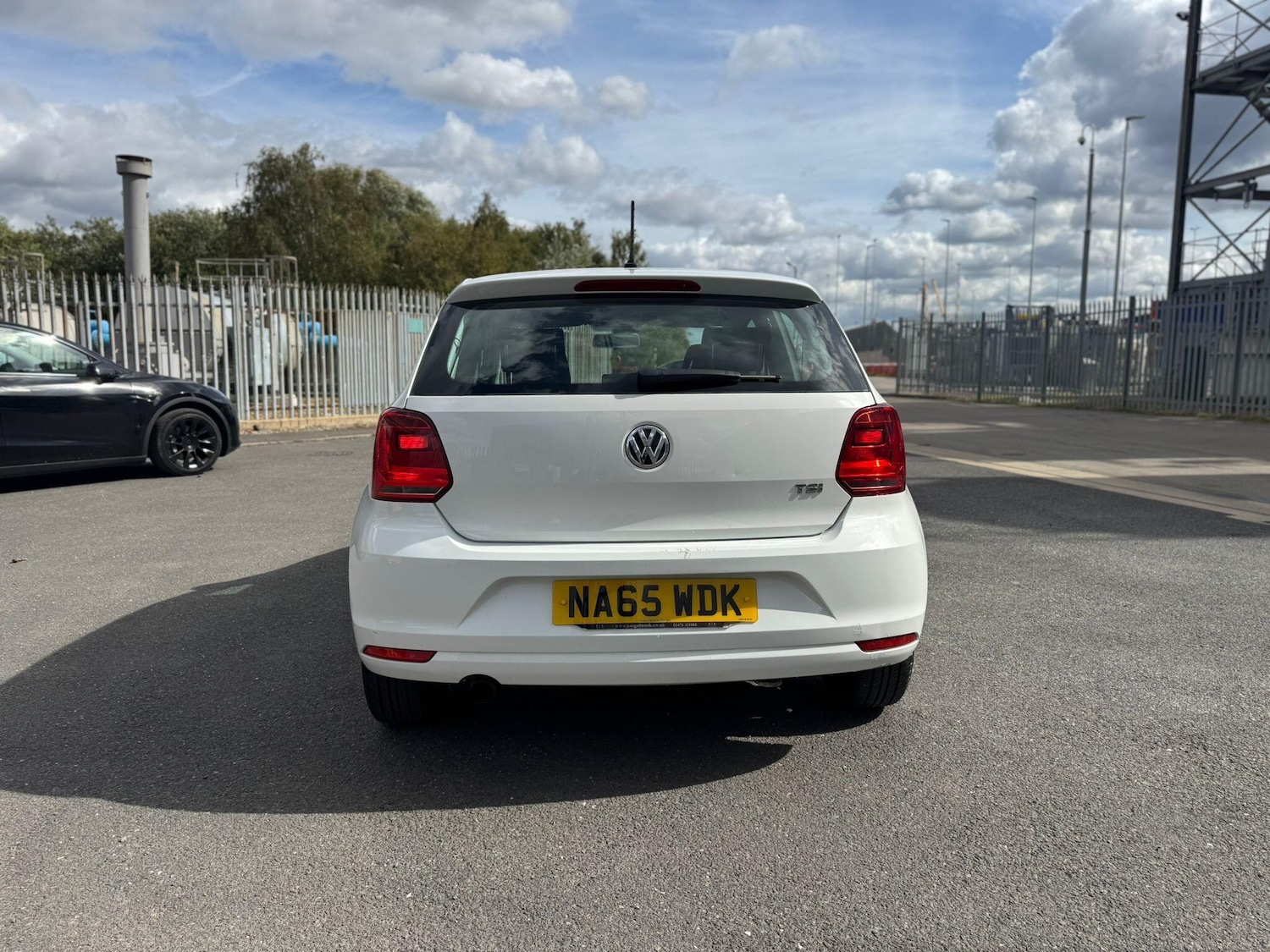 Used Volkswagen Polo 2015 for sale - 76667163: Photo 6