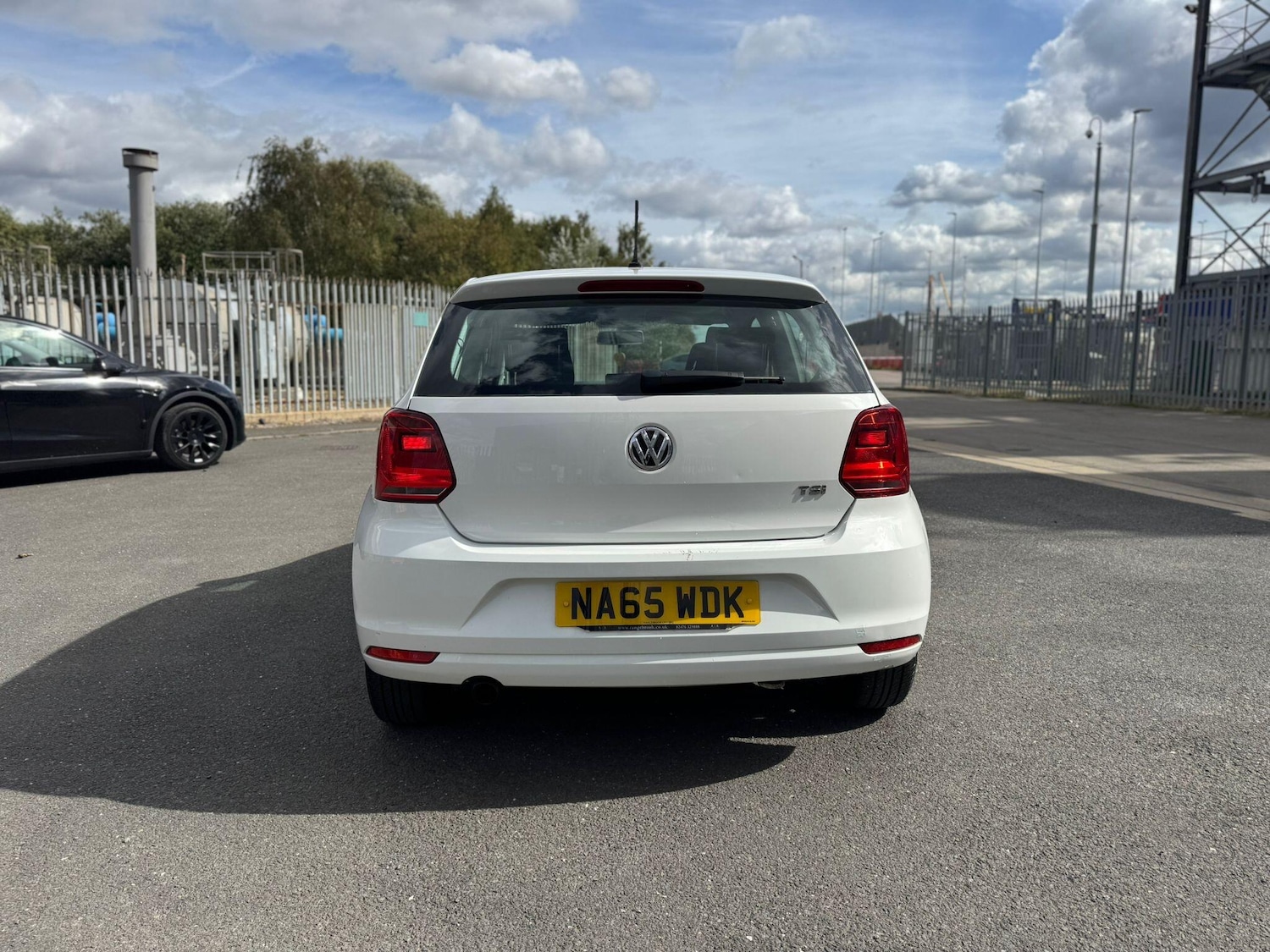 Used Volkswagen Polo 2015 for sale - 76667163: Photo 7