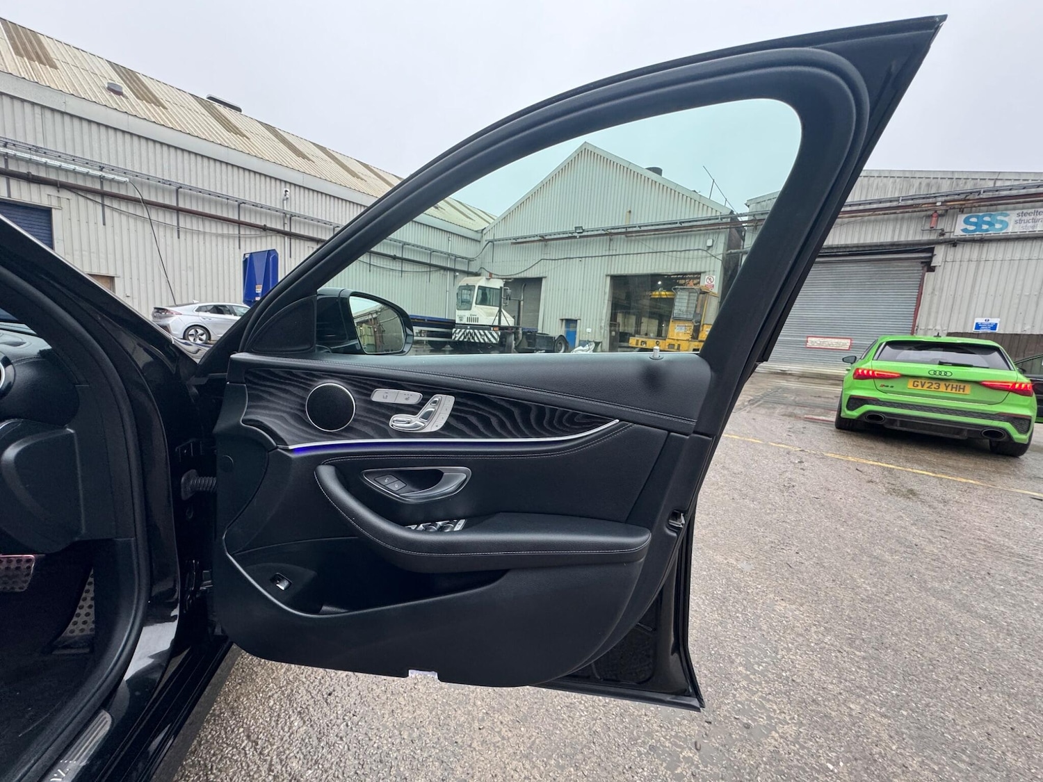 Used Mercedes-Benz E Class 2017 for sale - 77440964: Photo 28