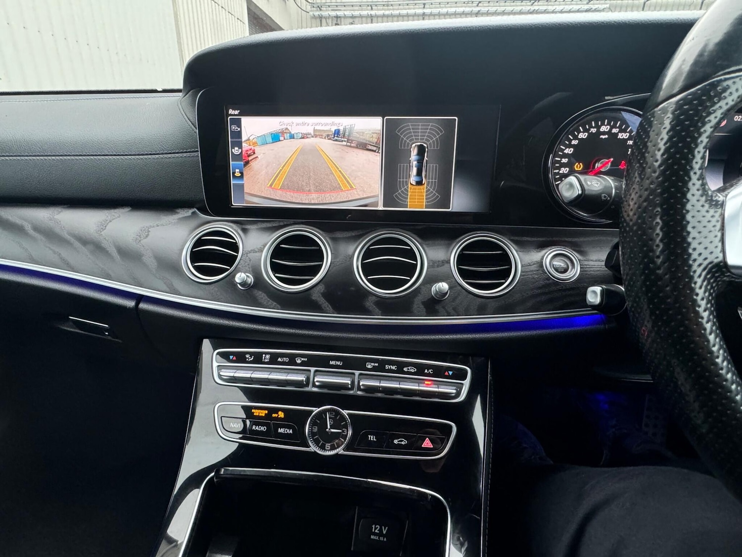 Used Mercedes-Benz E Class 2017 for sale - 77440964: Photo 32