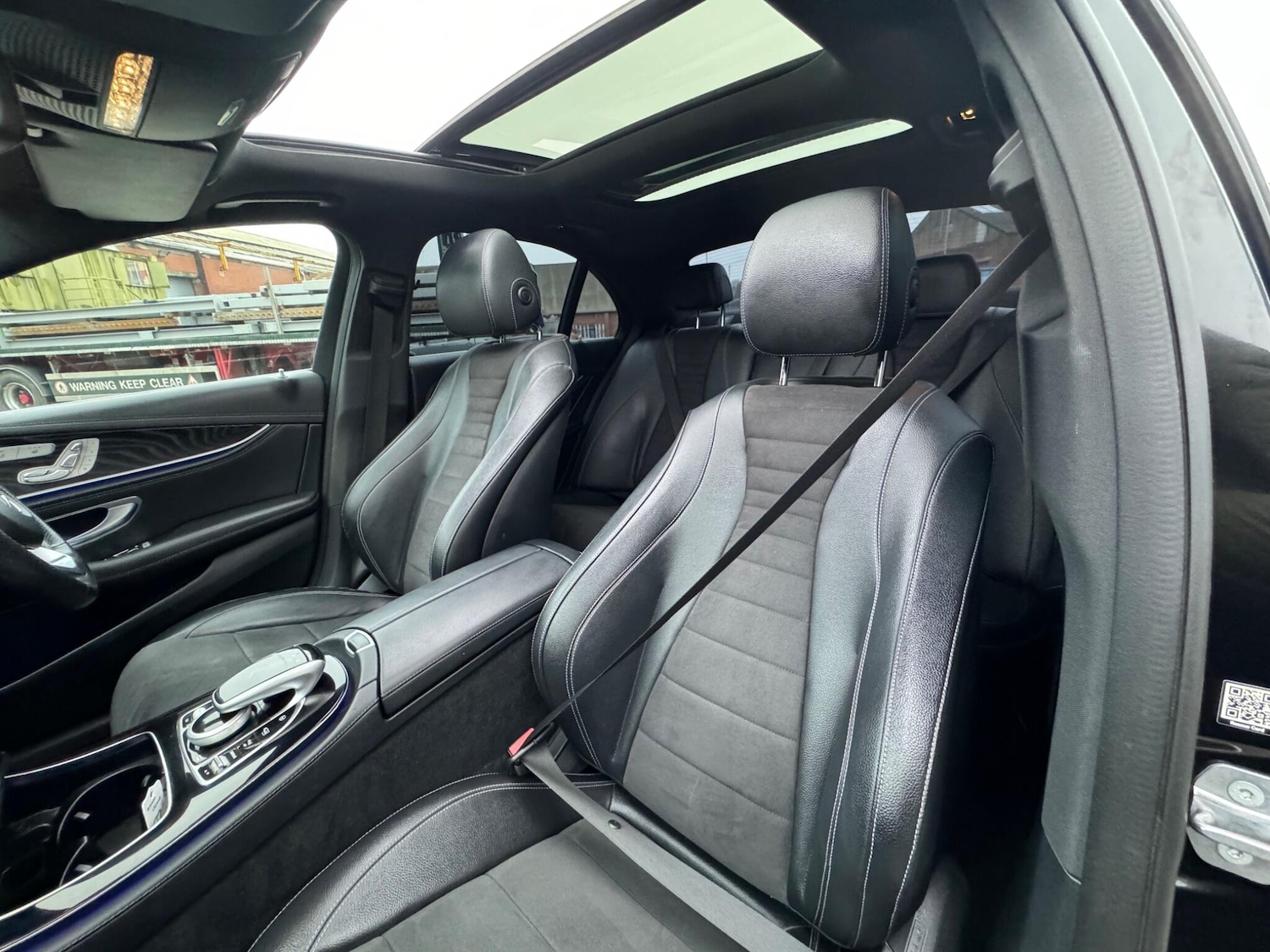 Used Mercedes-Benz E Class 2017 for sale - 77440964: Photo 38