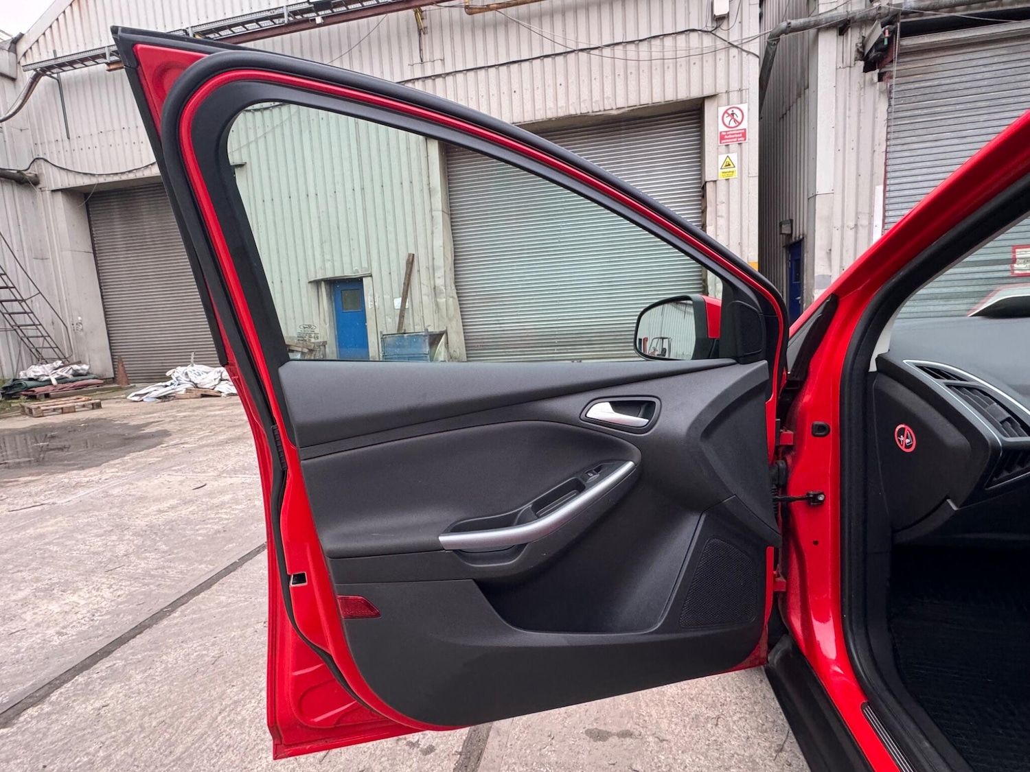 Used Ford Focus 2014 for sale - 77081687: Photo 13