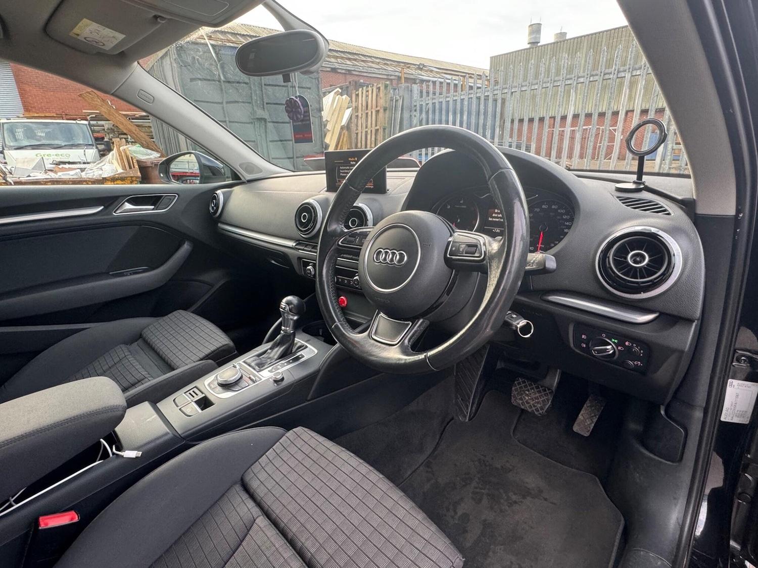 Used Audi A3 2015 for sale - 77166870: Photo 29