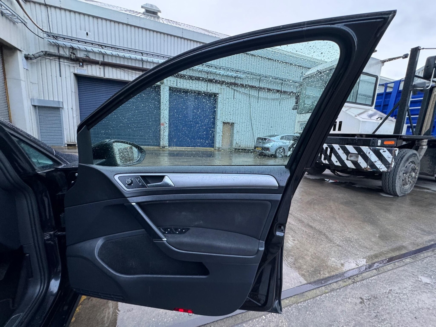 Used Volkswagen Golf for sale - 78007617: Photo 27