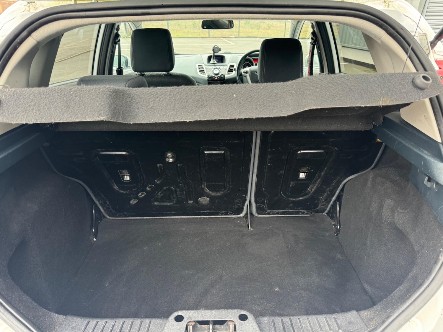 Used Ford Fiesta 2011 for sale - 77794017: Photo 11