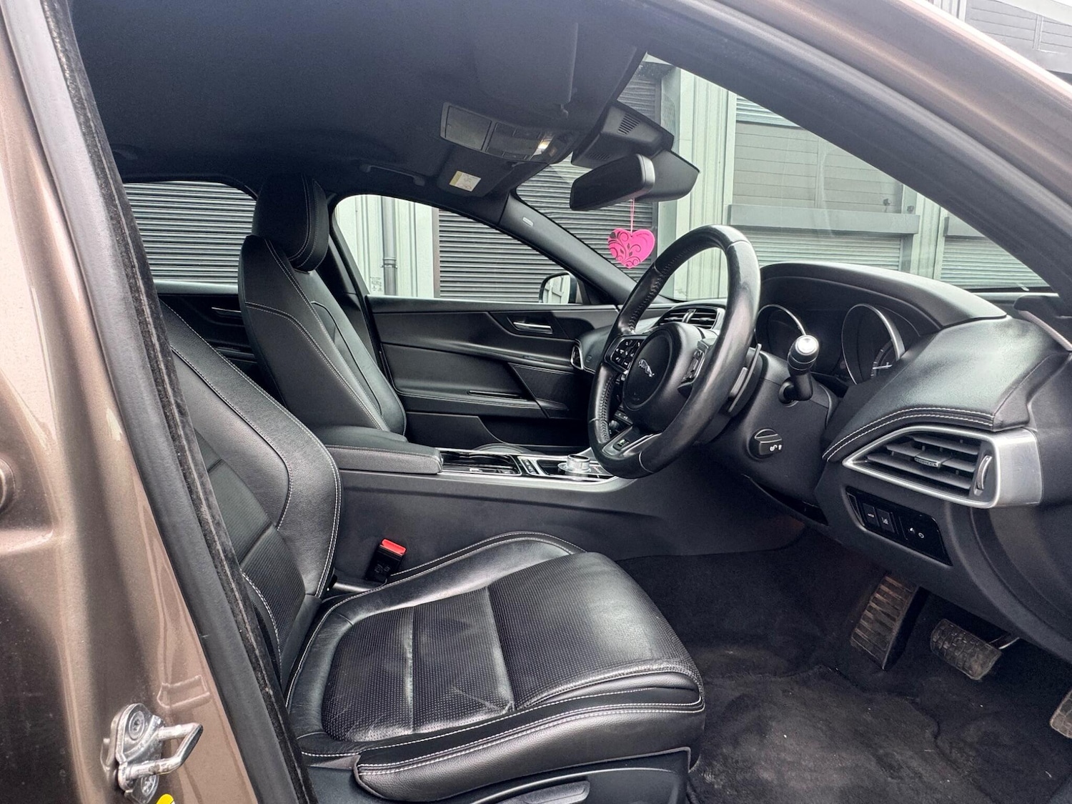 Used Jaguar XE 2015 for sale - 77982554: Photo 18