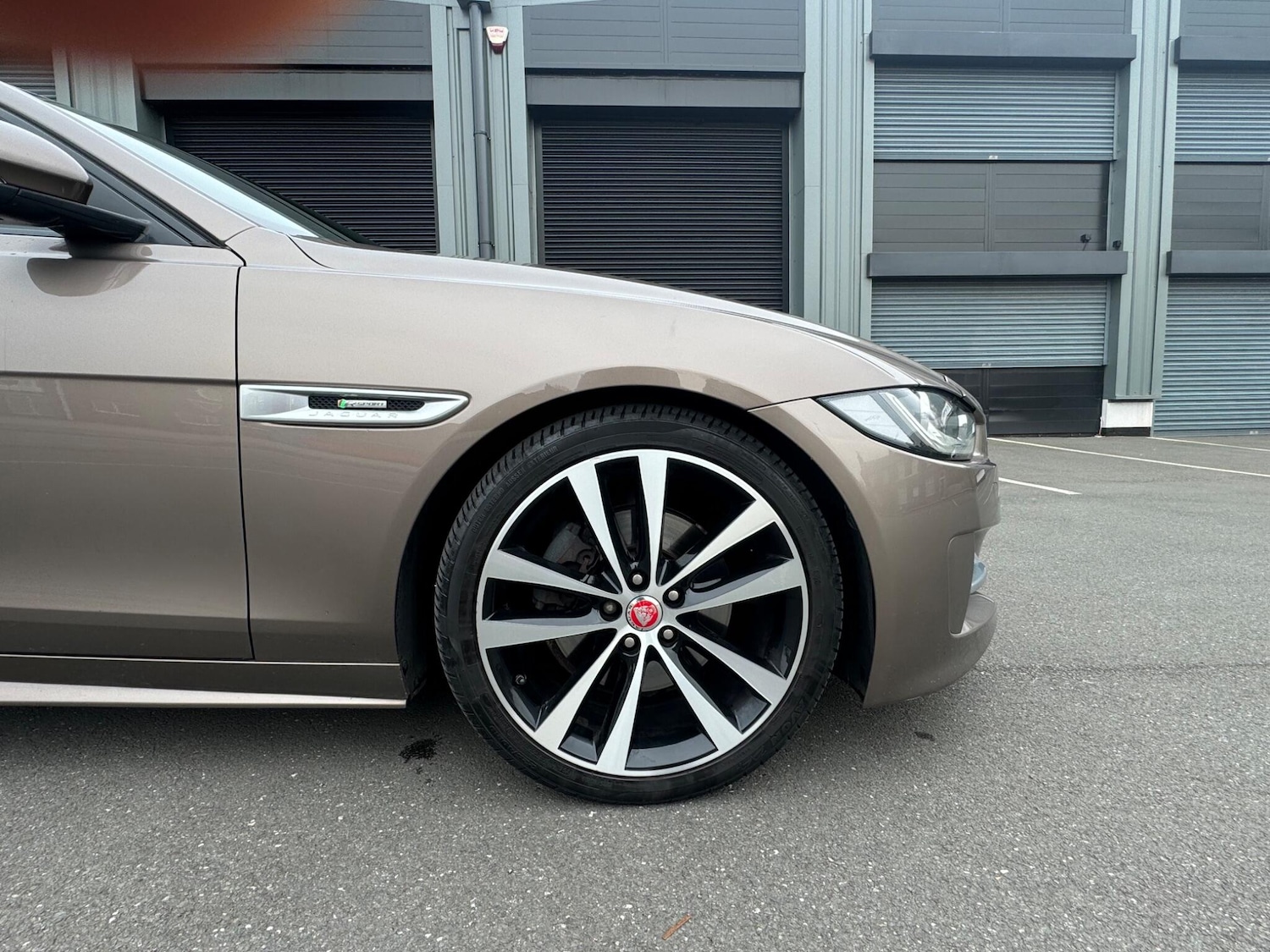 Used Jaguar XE 2015 for sale - 77982554: Photo 23