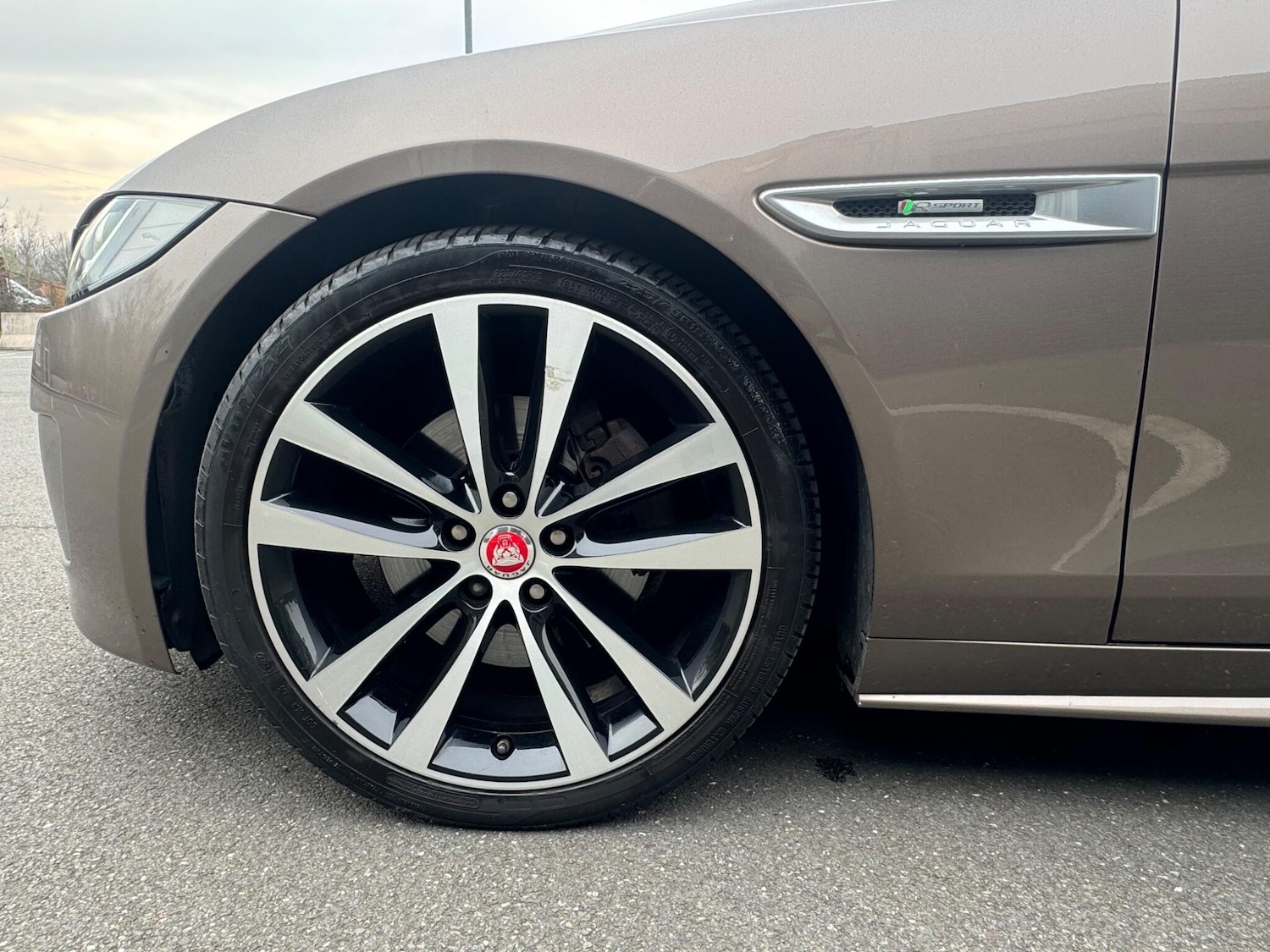 Used Jaguar XE 2015 for sale - 77982554: Photo 26