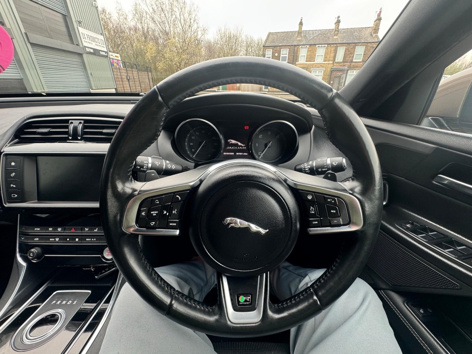 Used Jaguar XE 2015 for sale - 77982554: Photo 31