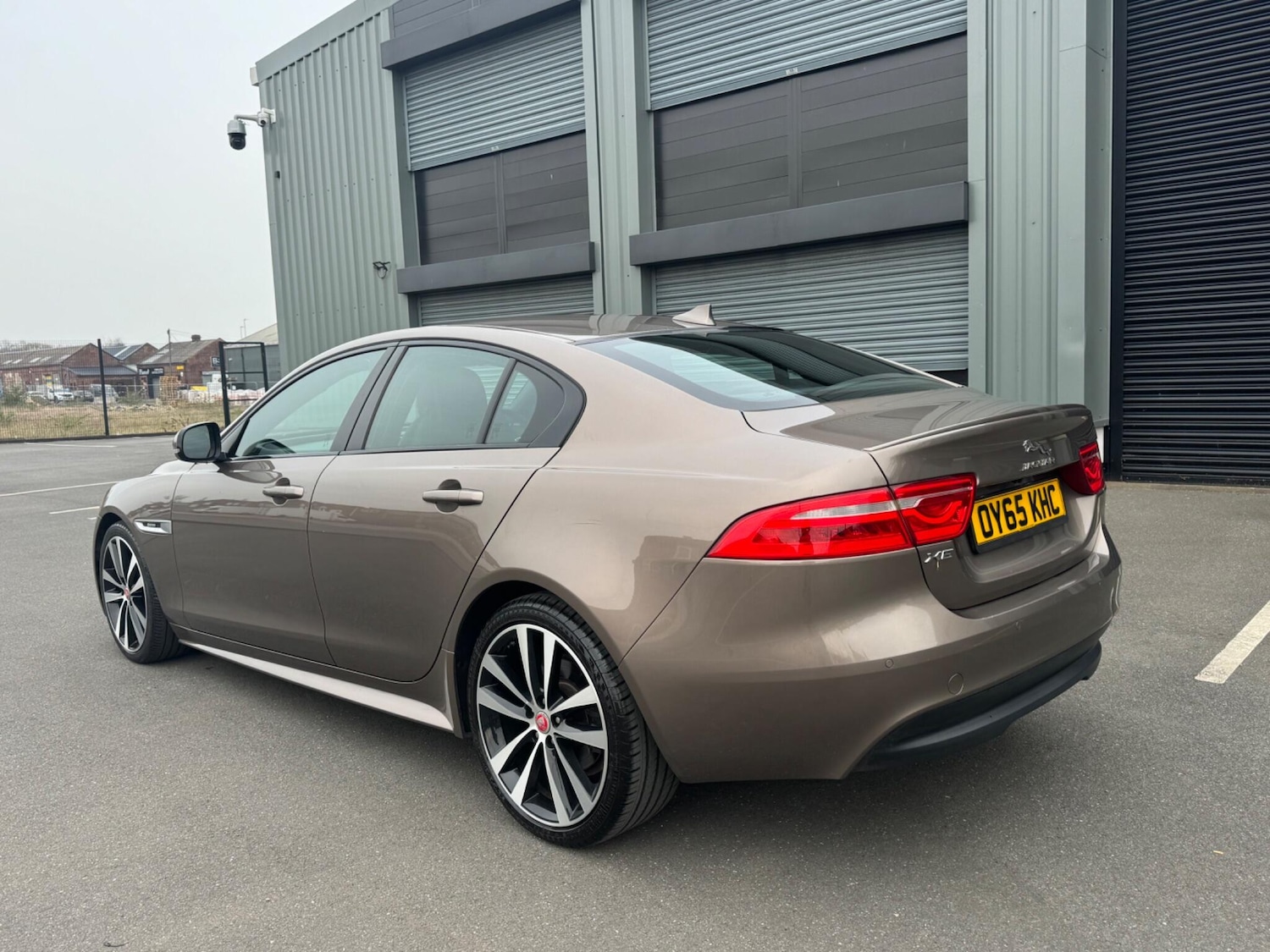 Used Jaguar XE 2015 for sale - 77982554: Photo 5