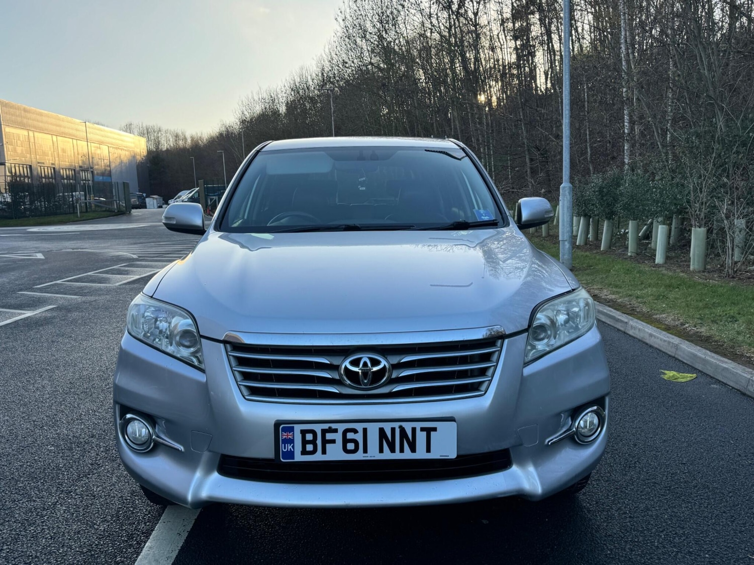 Used Toyota RAV4 for sale - 77230604: Photo 2