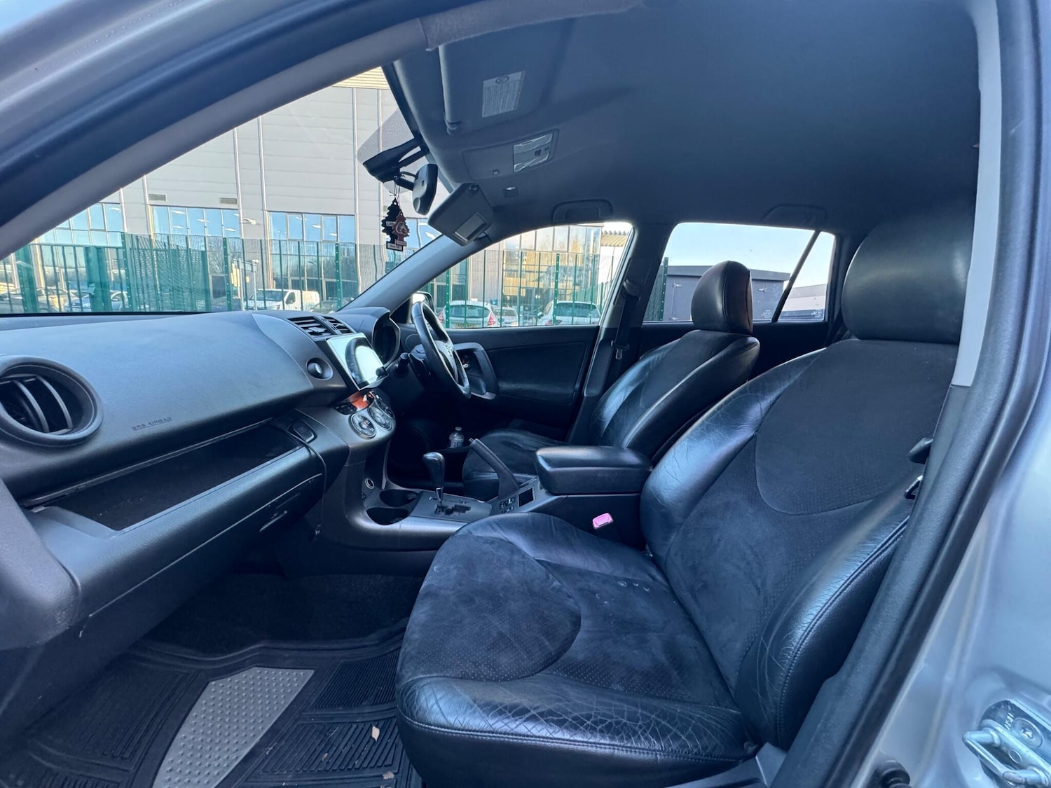 Used Toyota RAV4 for sale - 77230604: Photo 38