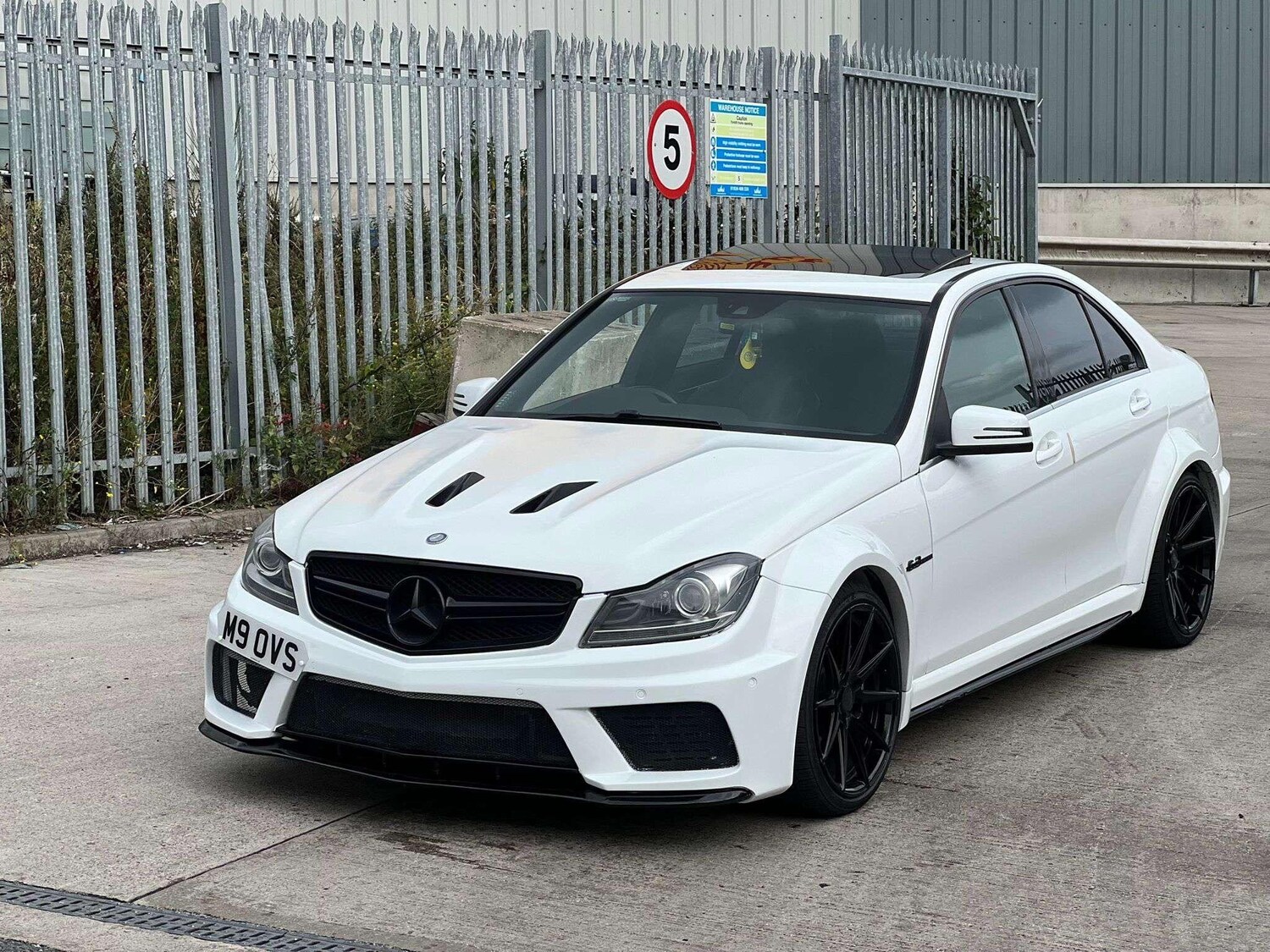 Used Mercedes-Benz C Class 2013 for sale - 76645595: Photo 8