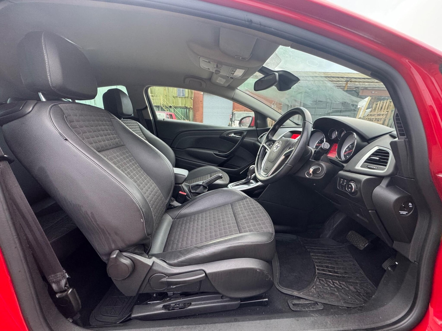 Used Vauxhall Astra GTC 2015 for sale - 77015751: Photo 12