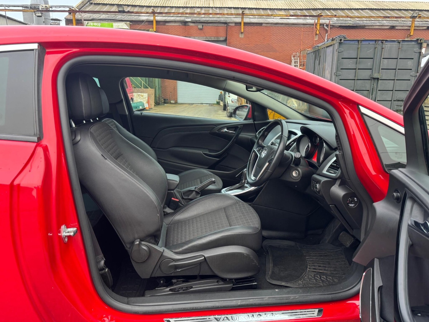 Used Vauxhall Astra GTC 2015 for sale - 77015751: Photo 17