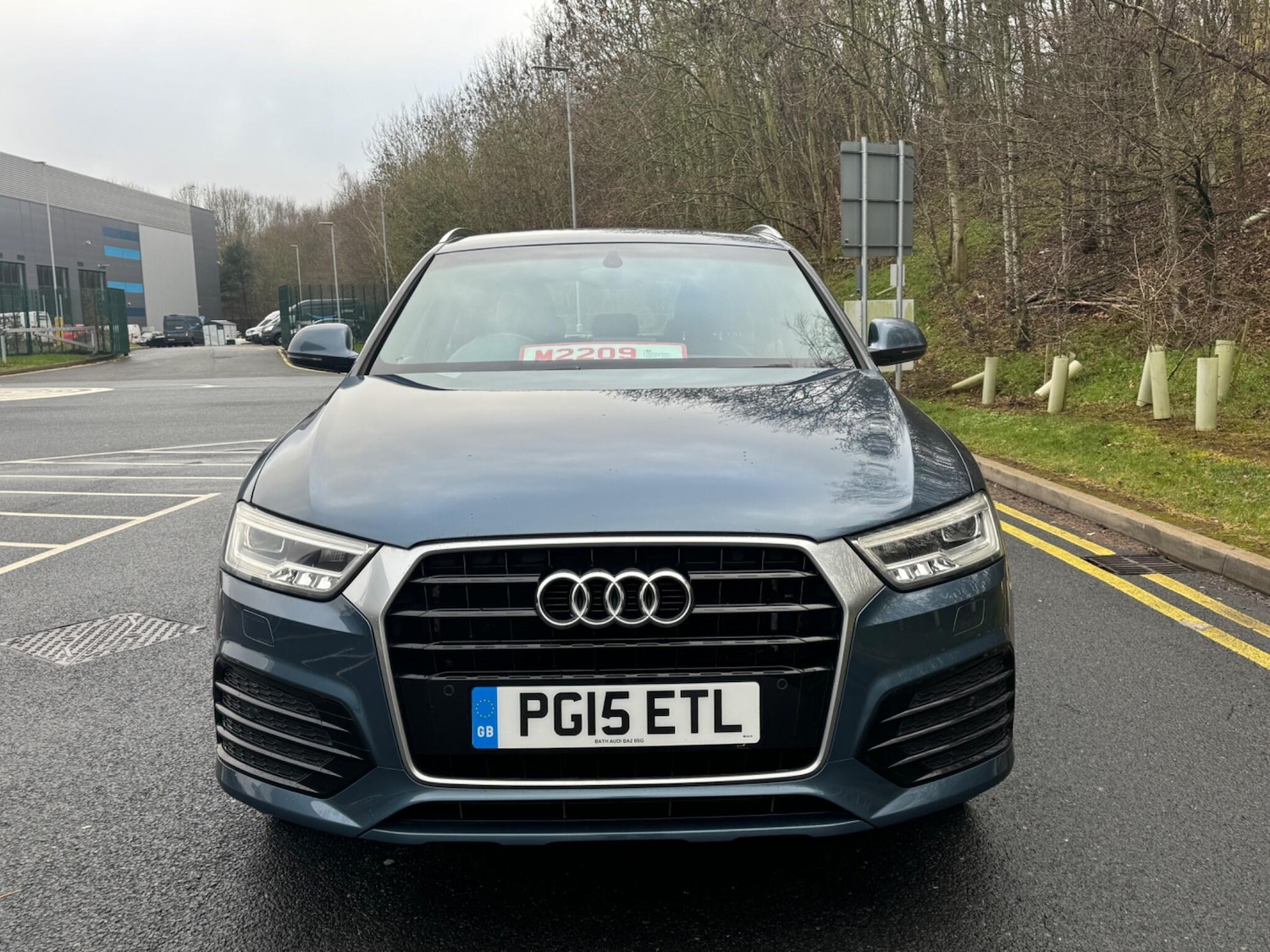 Used Audi Q3 2015 for sale - 77238159: Photo 2