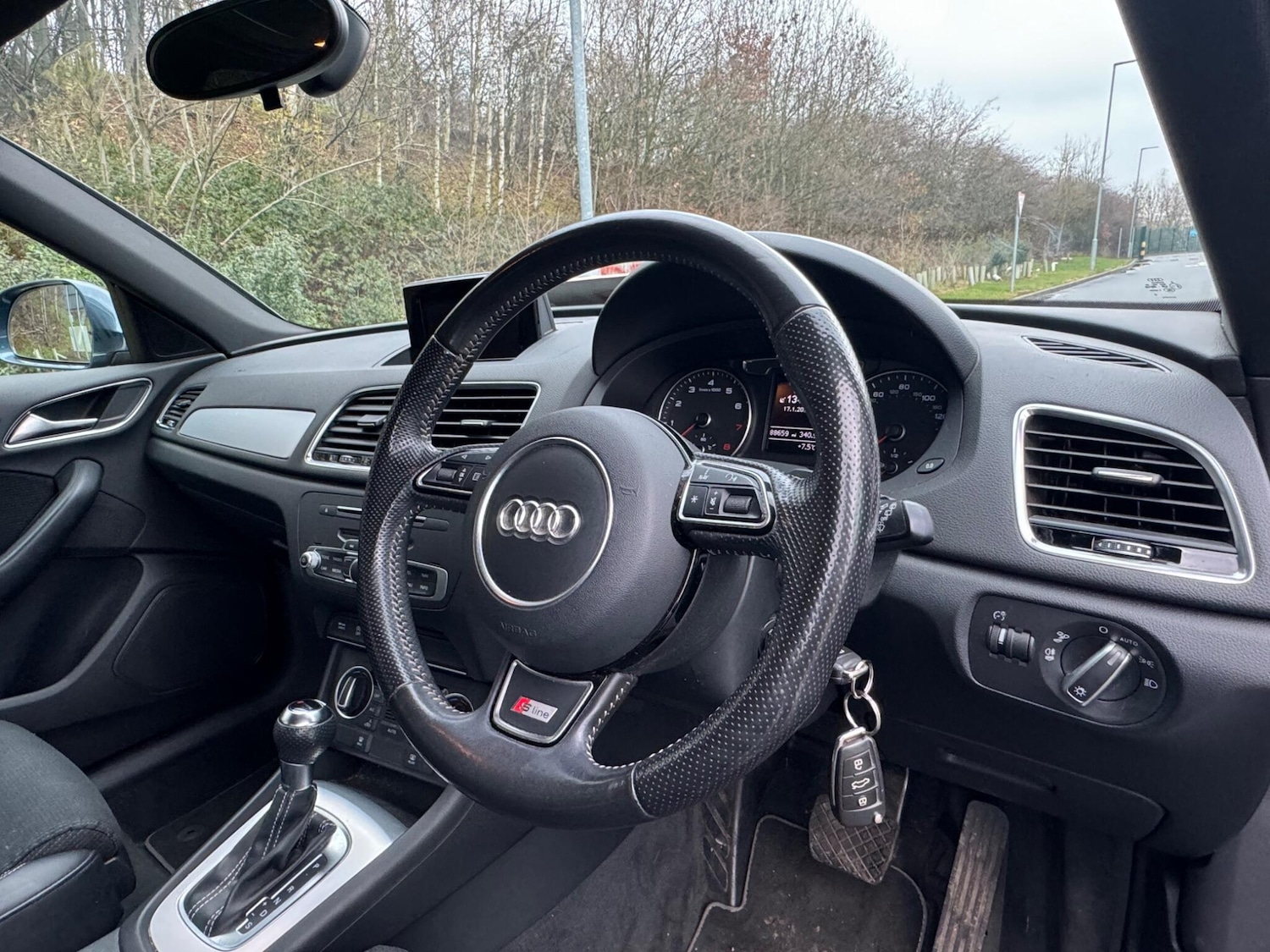 Used Audi Q3 2015 for sale - 77238159: Photo 23