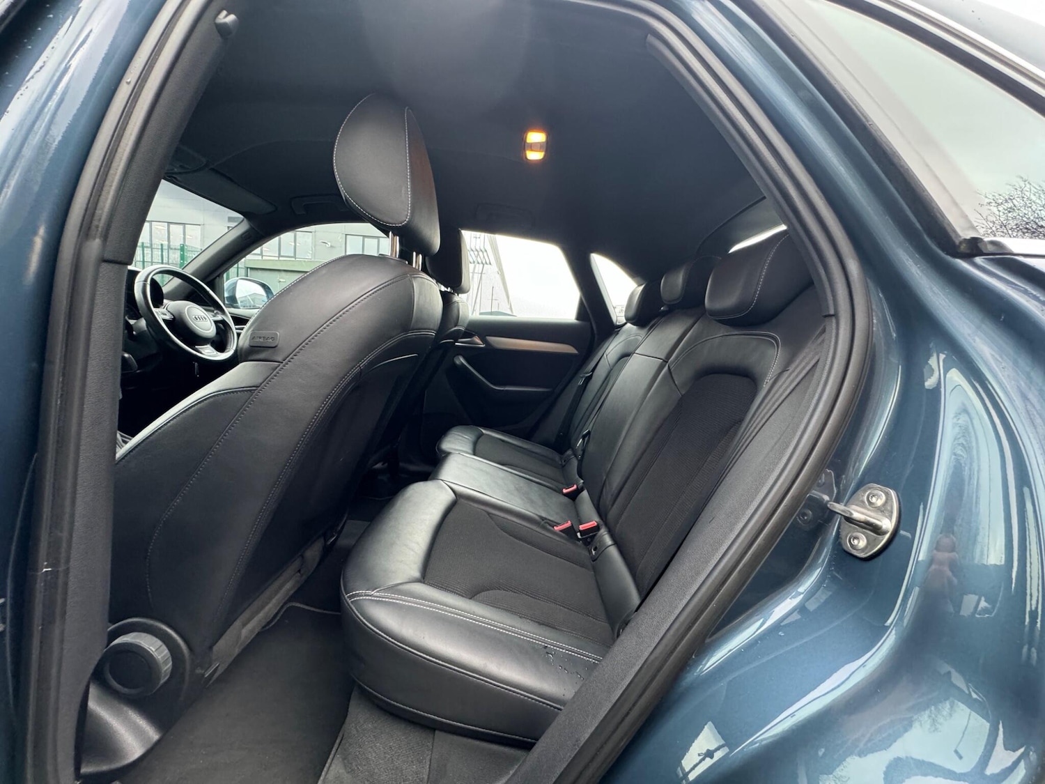 Used Audi Q3 2015 for sale - 77238159: Photo 31