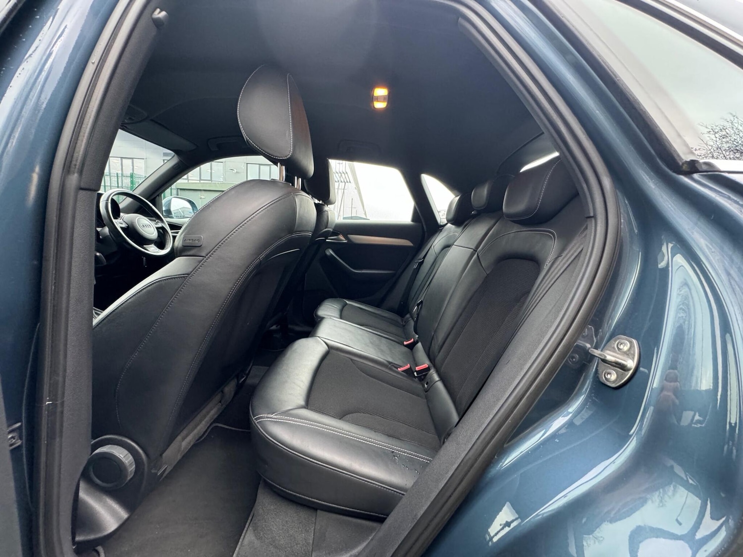 Used Audi Q3 2015 for sale - 77238159: Photo 32