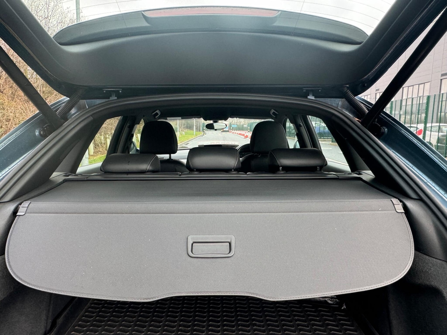 Used Audi Q3 2015 for sale - 77238159: Photo 45