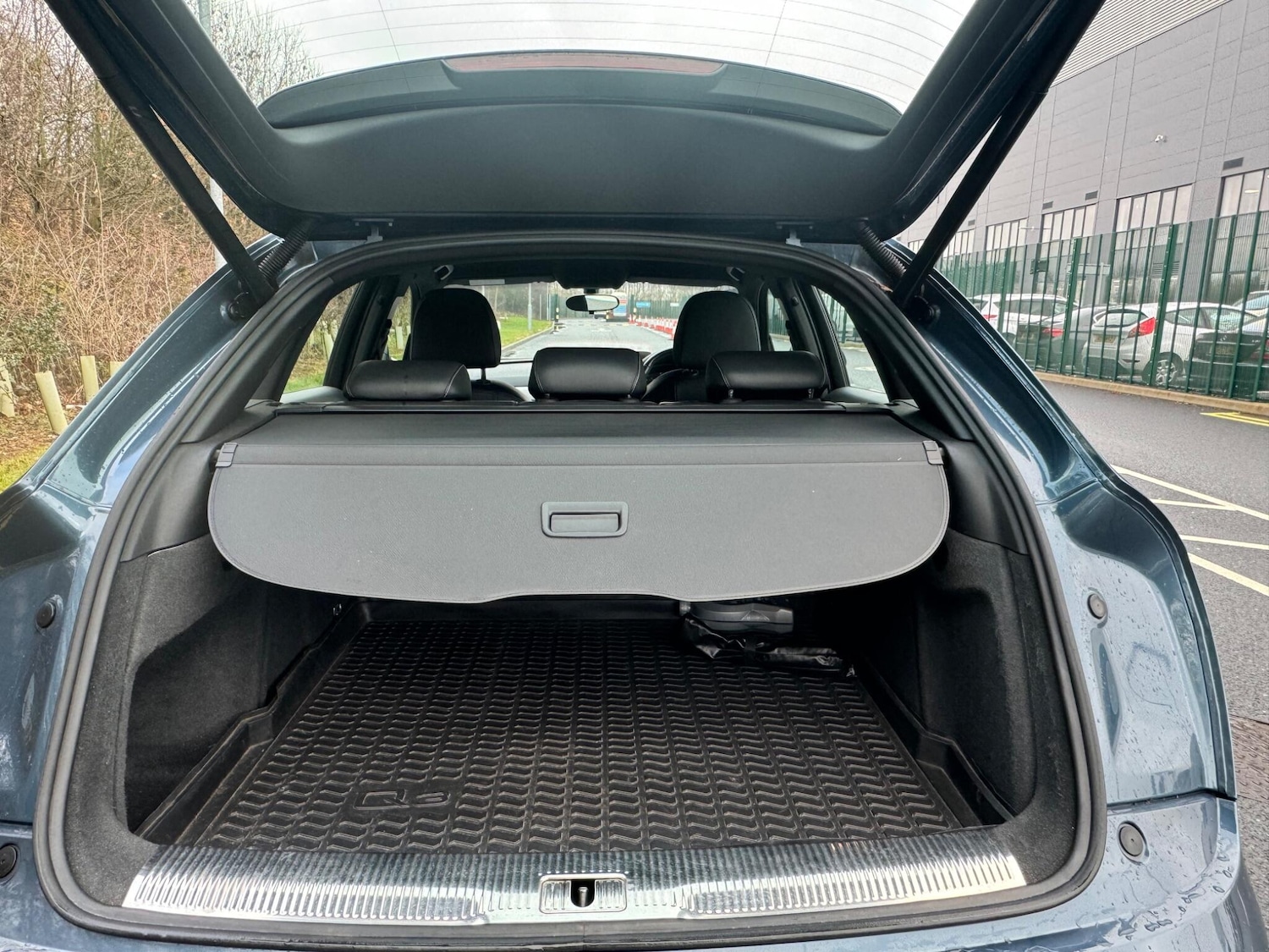 Used Audi Q3 2015 for sale - 77238159: Photo 46