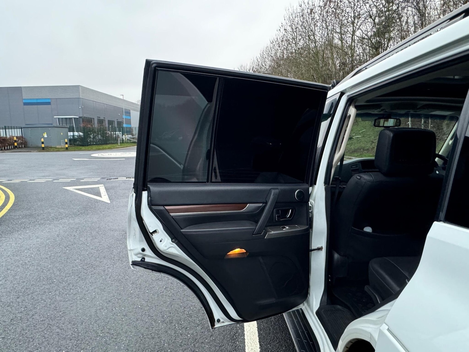 Used Mitsubishi Shogun 2014 for sale - 77320417: Photo 35