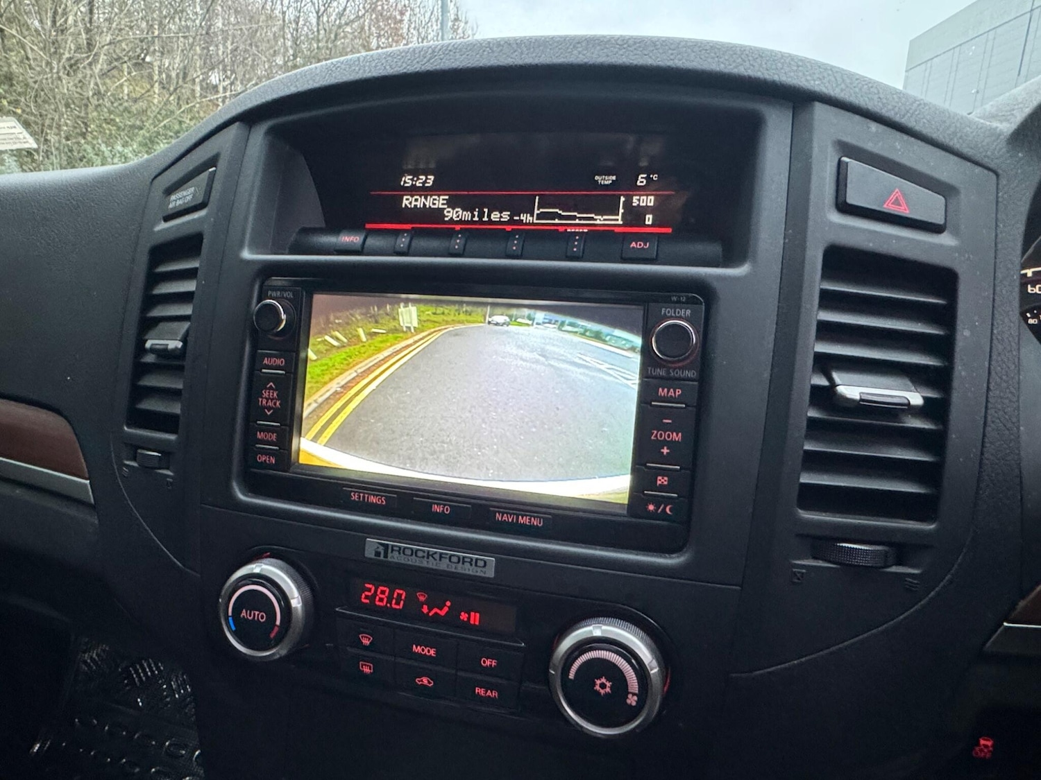 Used Mitsubishi Shogun 2014 for sale - 77320417: Photo 43