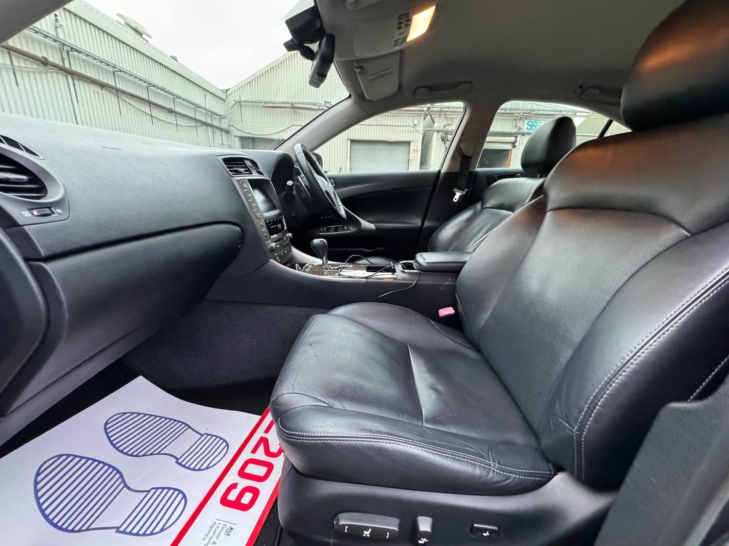 Used Lexus IS 2009 for sale - 77040684: Photo 43