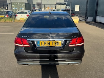 Used Mercedes-Benz E Class 2014 for sale - 79092804: Photo