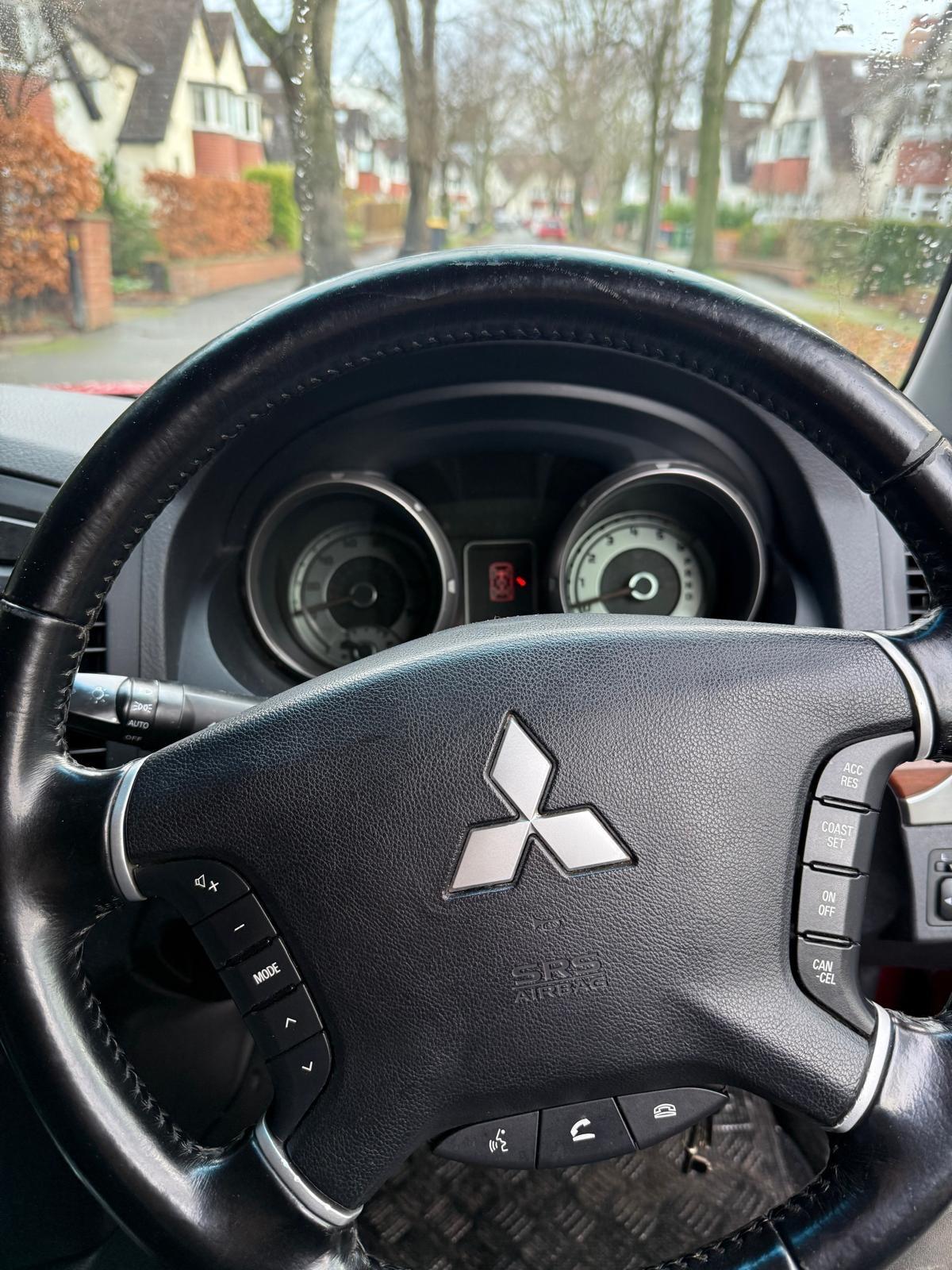 Used Mitsubishi Shogun 2012 for sale - 76965449: Photo 11