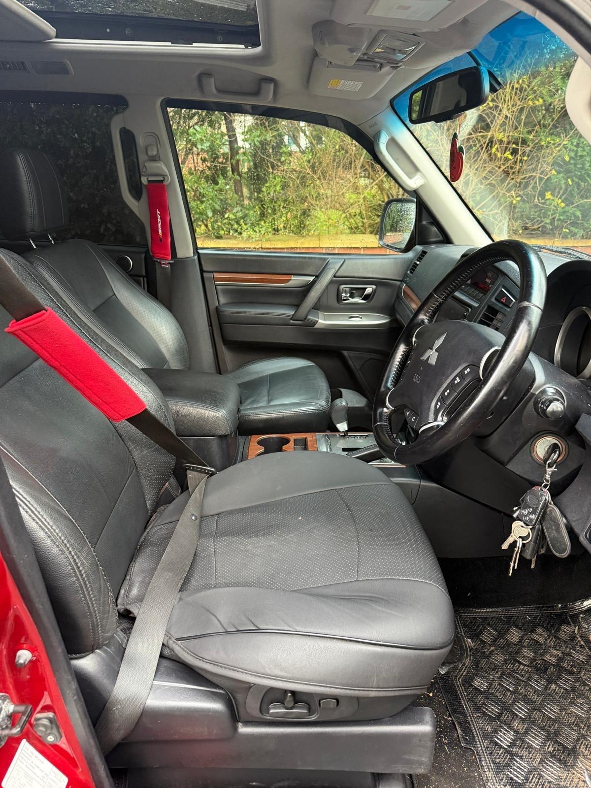 Used Mitsubishi Shogun 2012 for sale - 76965449: Photo 14