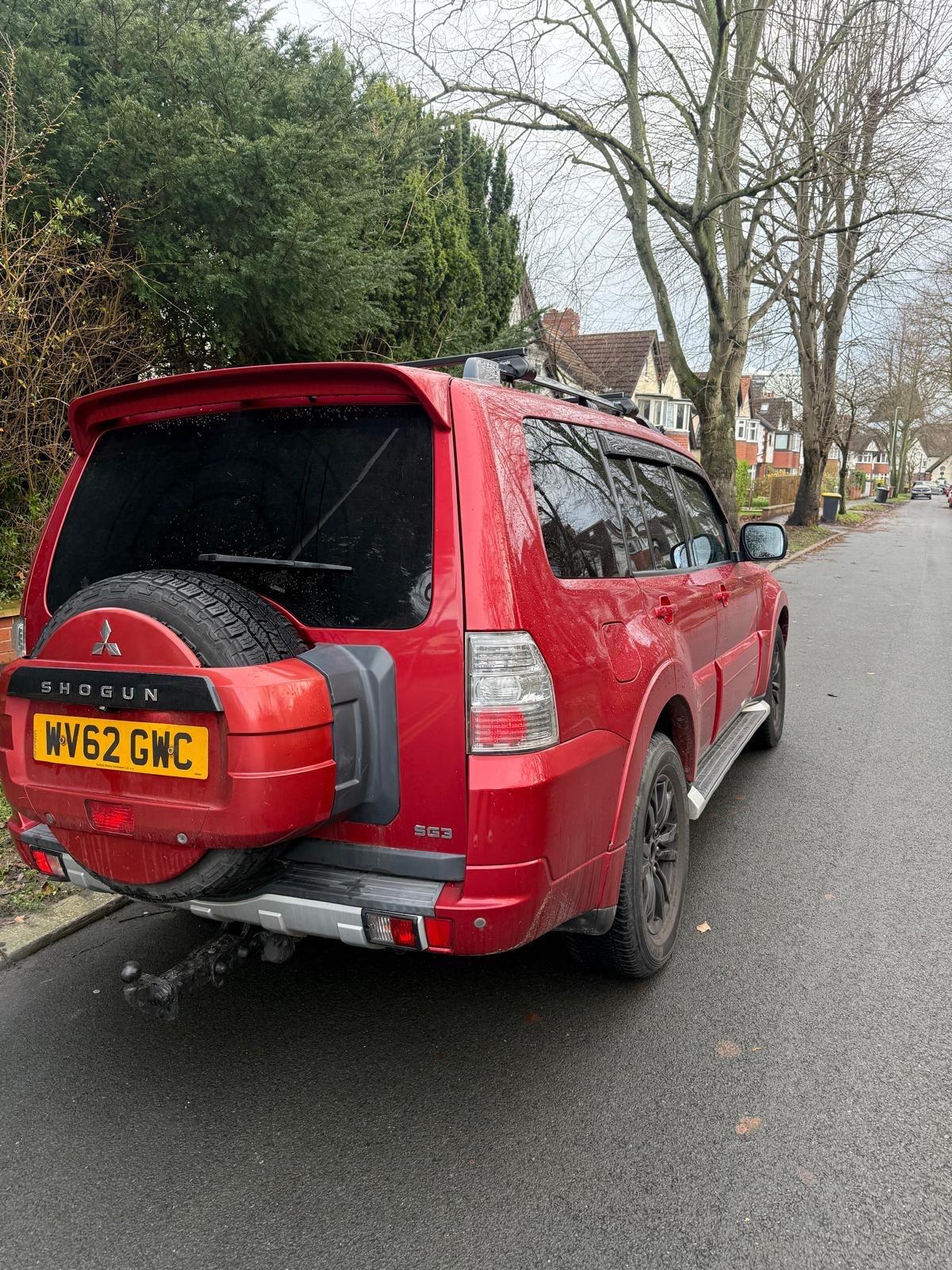 Used Mitsubishi Shogun 2012 for sale - 76965449: Photo 2