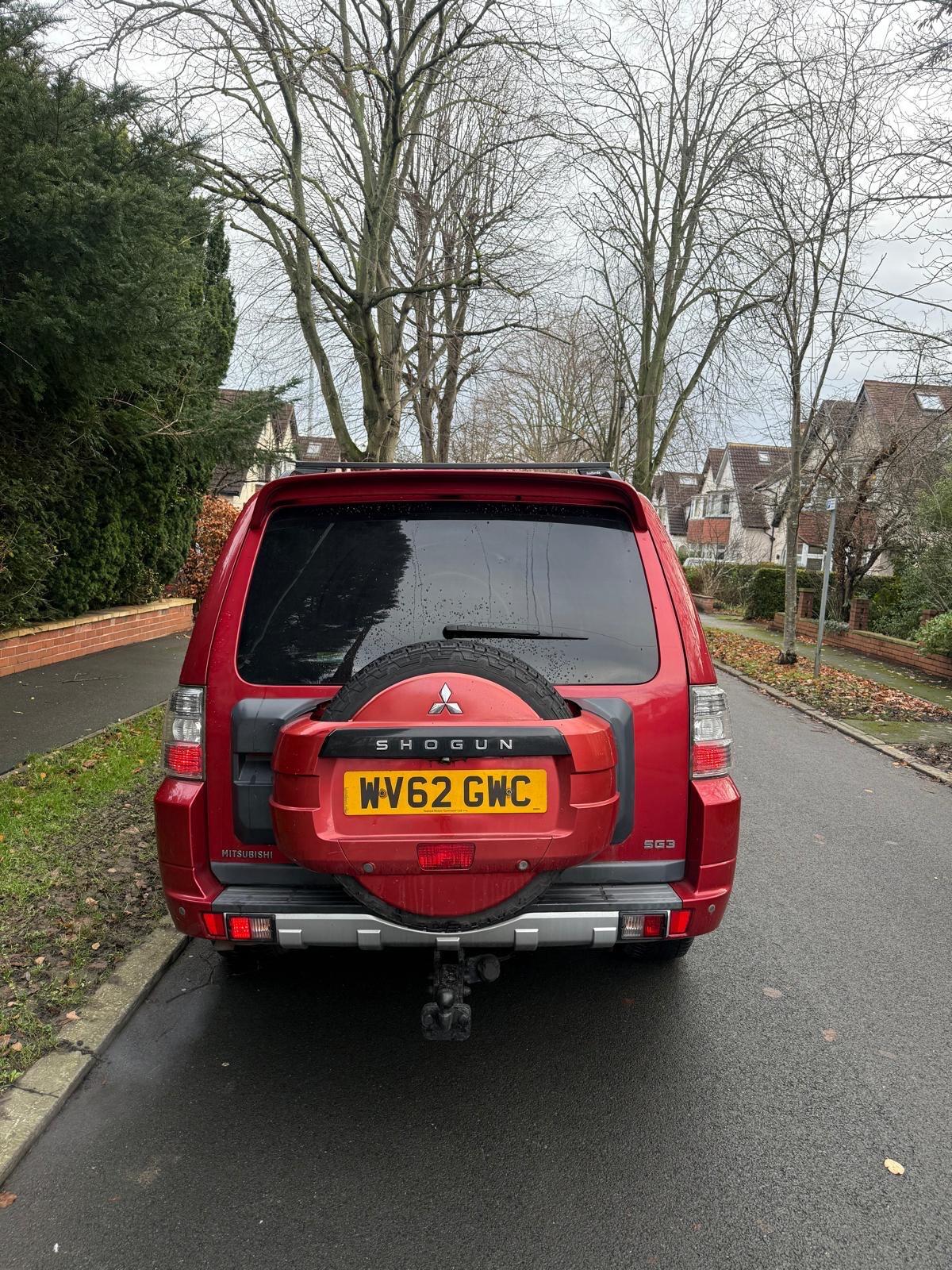 Used Mitsubishi Shogun 2012 for sale - 76965449: Photo 3