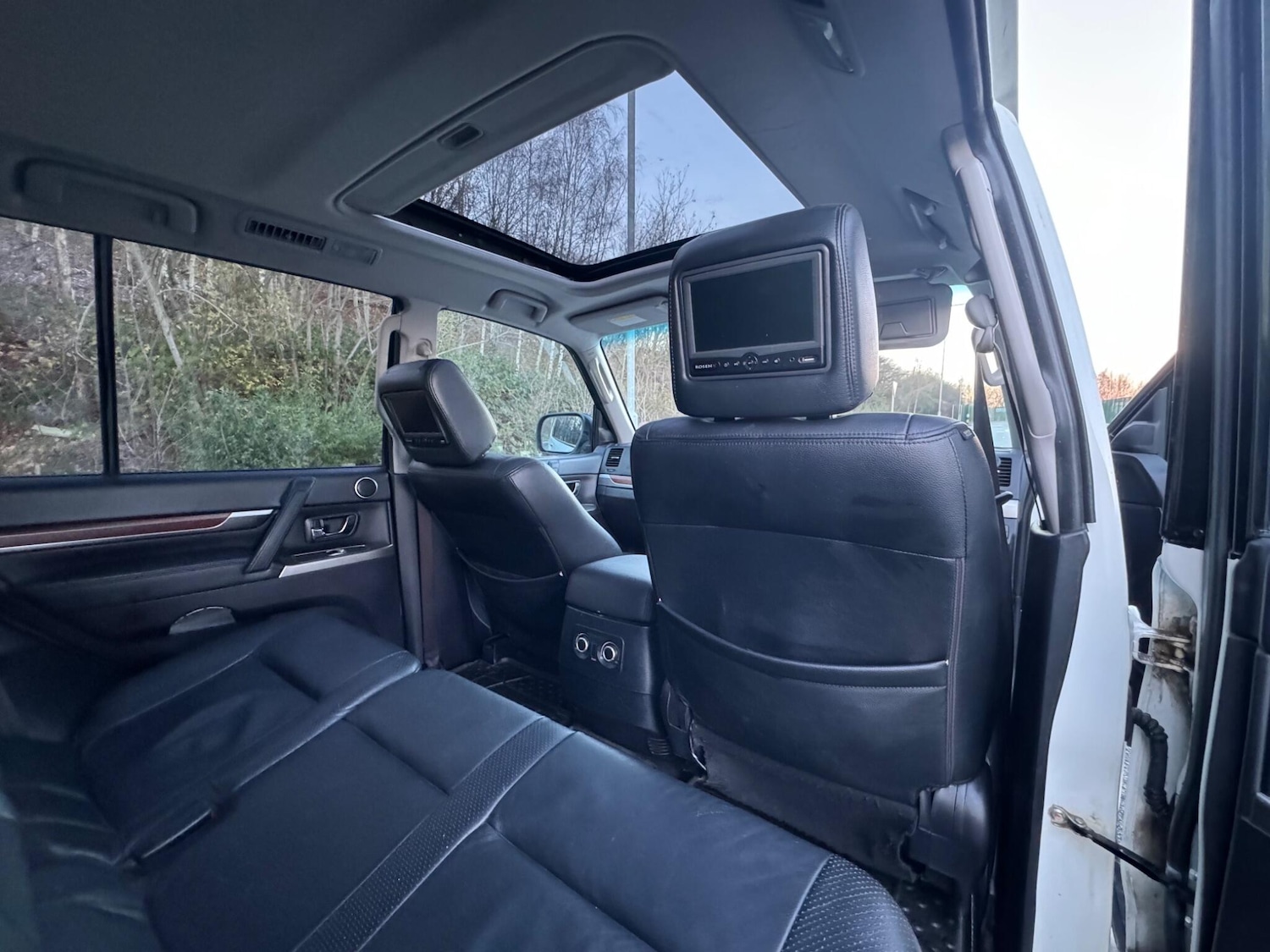 Used Mitsubishi Shogun for sale - 77102014: Photo 29