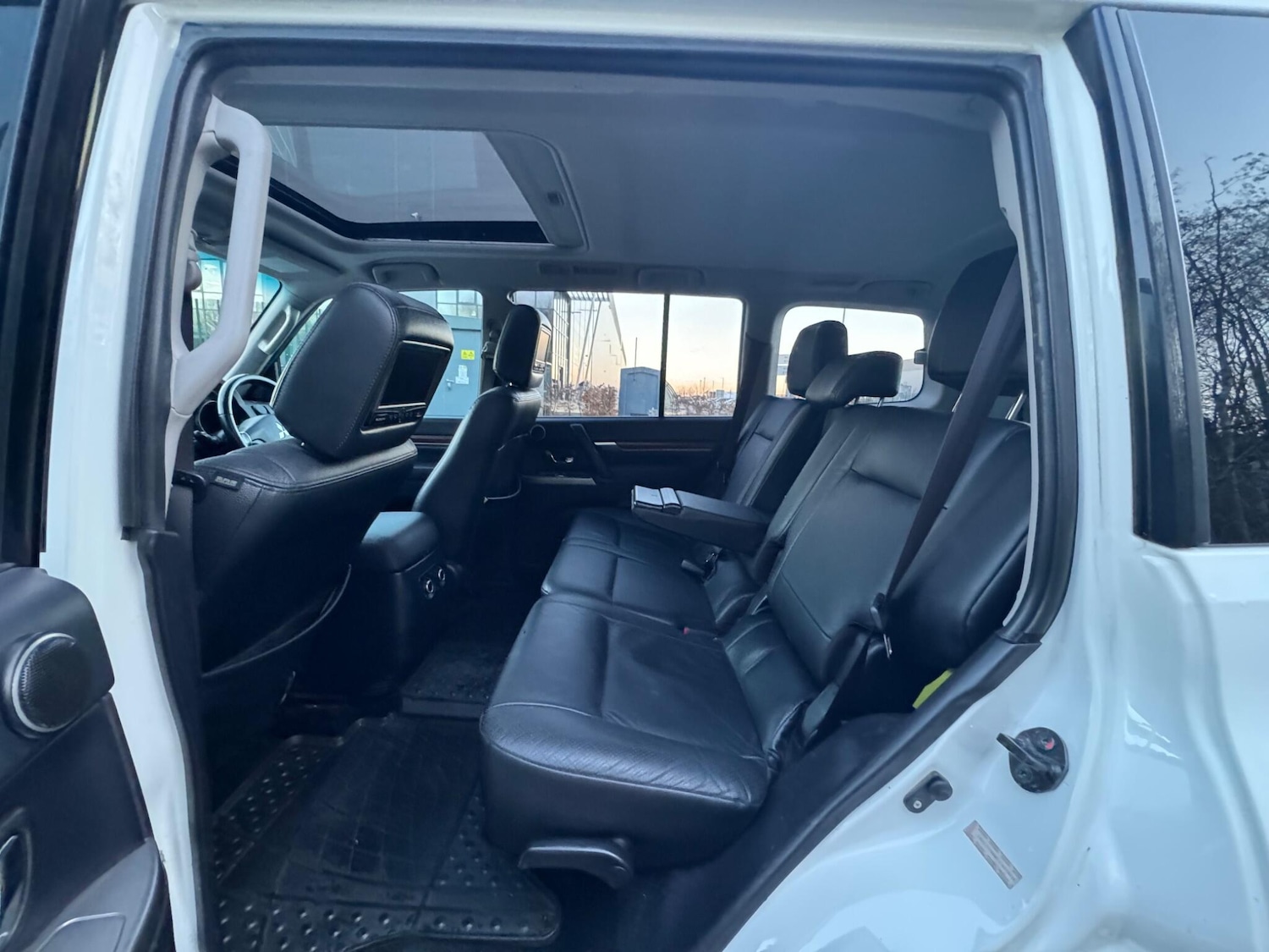 Used Mitsubishi Shogun for sale - 77102014: Photo 40