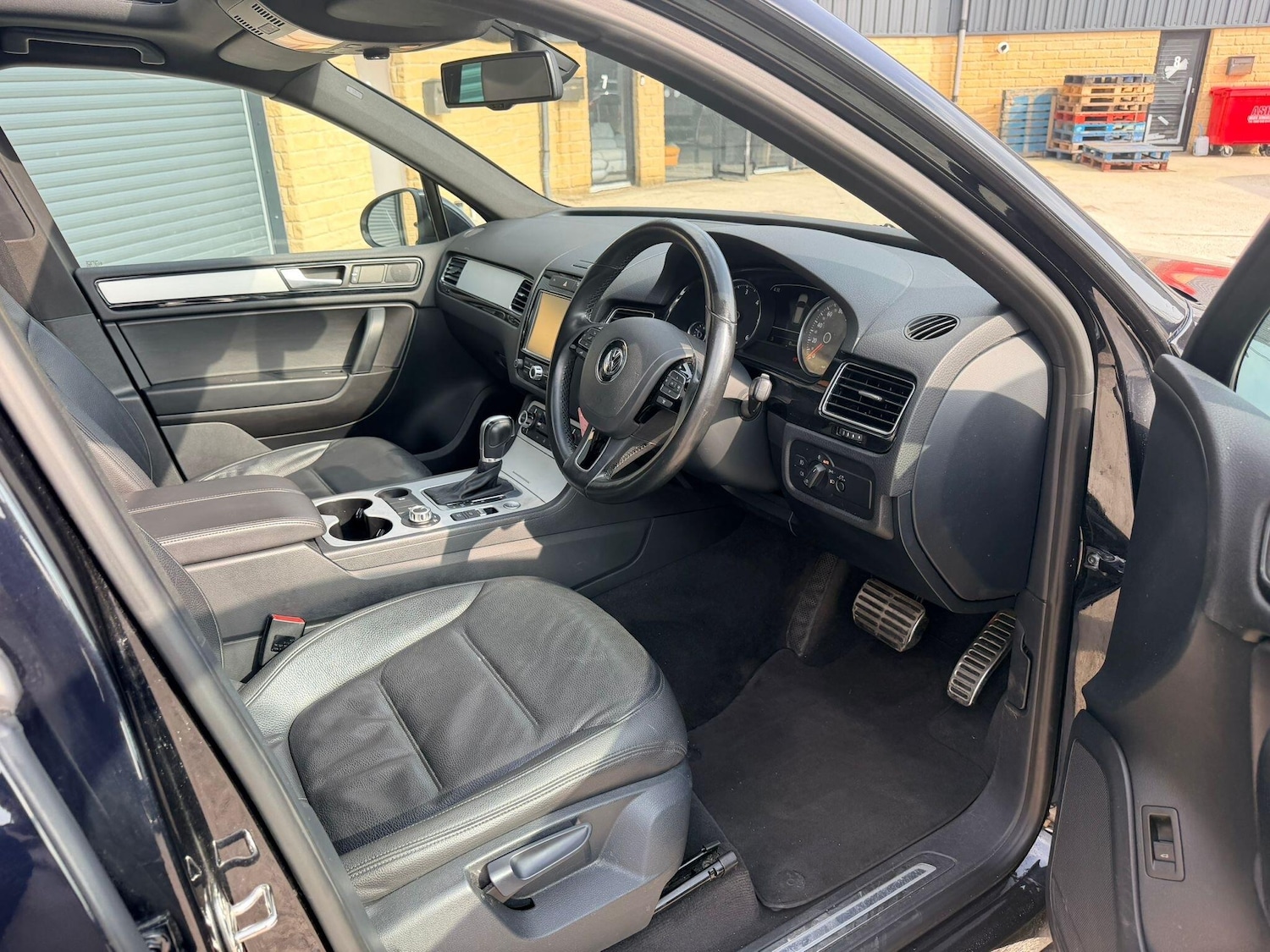 Used Volkswagen Touareg 2013 for sale - 77978083: Photo 19