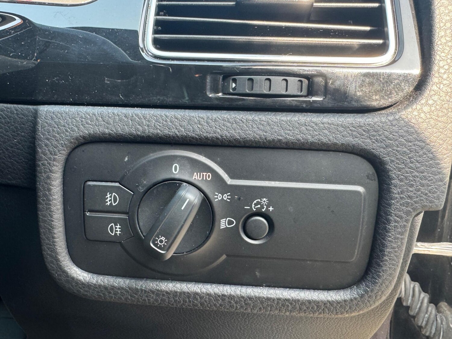 Used Volkswagen Touareg 2013 for sale - 77978083: Photo 23