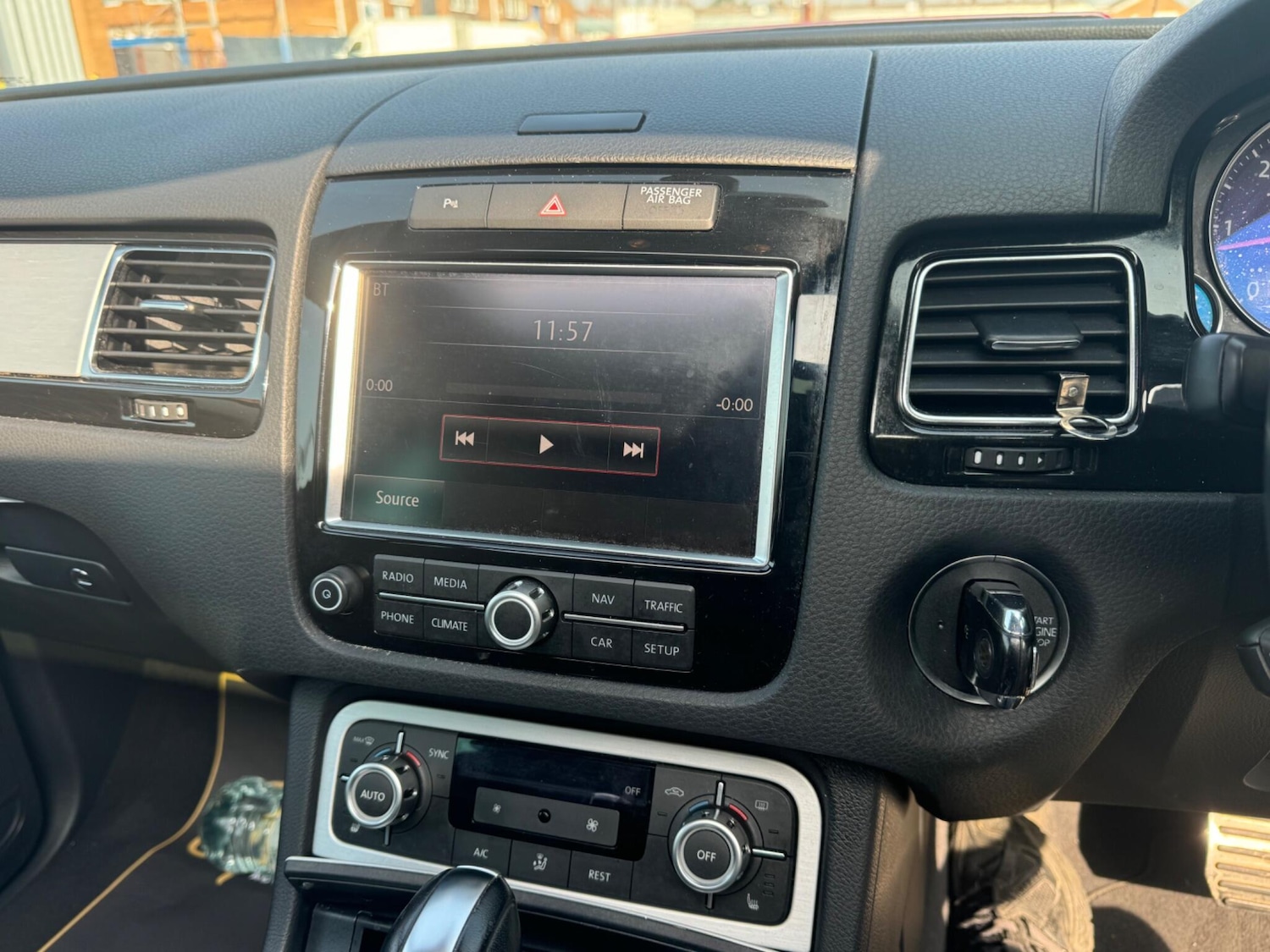 Used Volkswagen Touareg 2013 for sale - 77978083: Photo 29