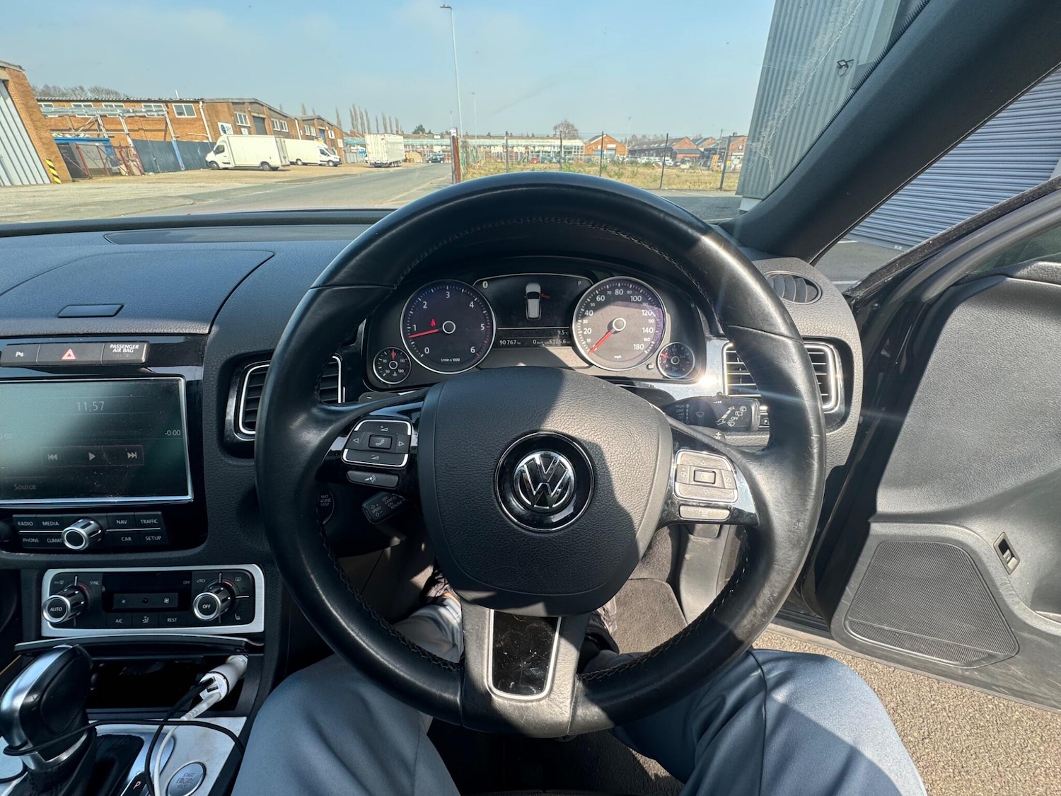 Used Volkswagen Touareg 2013 for sale - 77978083: Photo 33