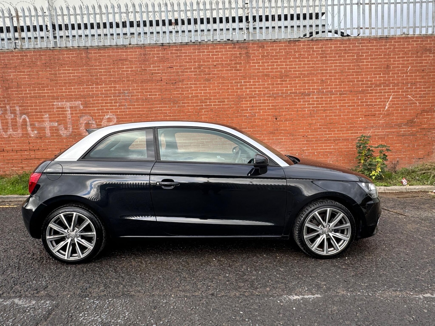 Used Audi A1 2014 for sale - 76645643: Photo 31