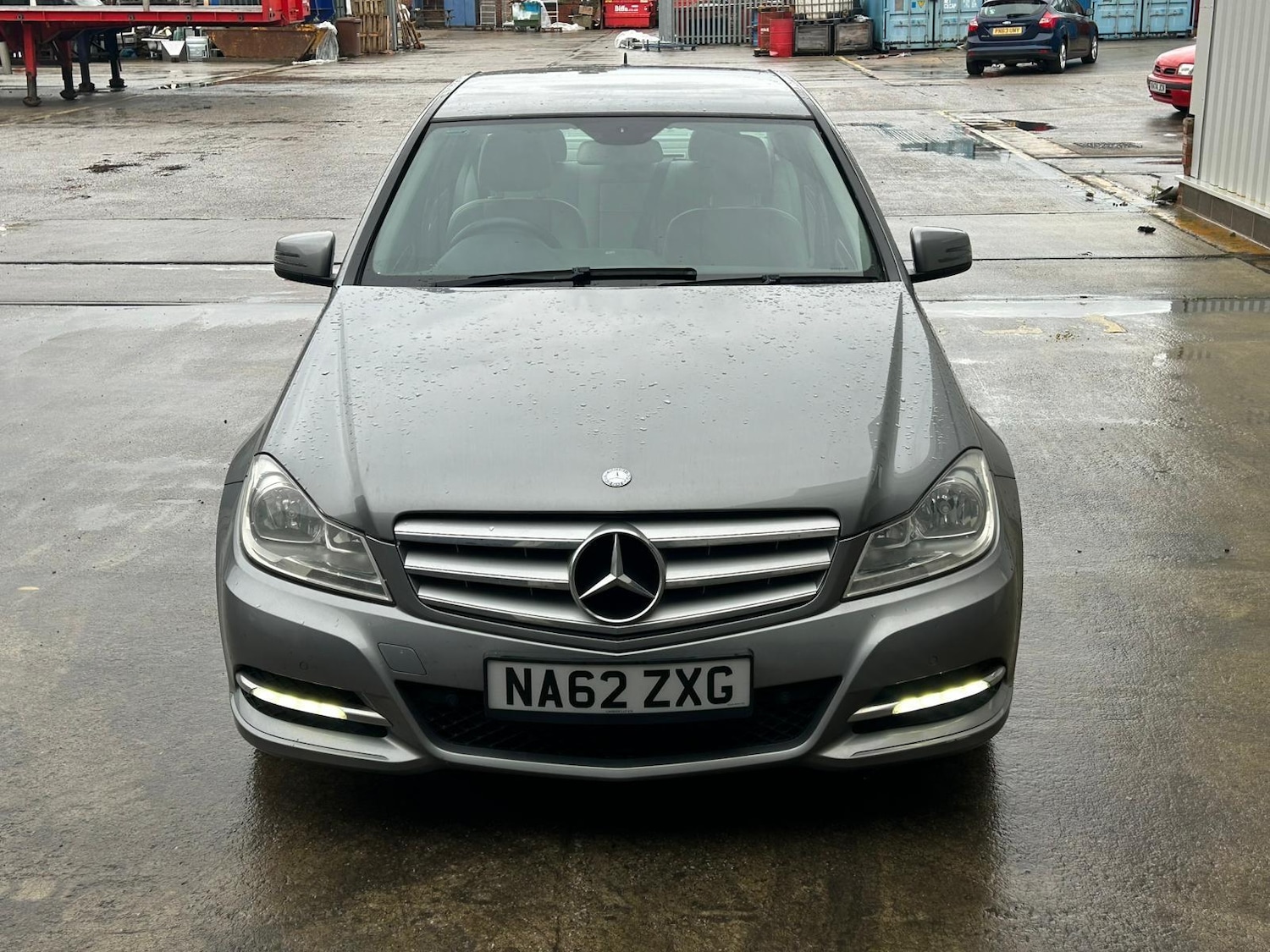 Used Mercedes-Benz C Class 2012 for sale - 76849875: Photo 2