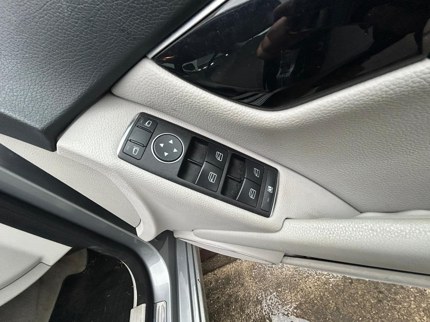 Used Mercedes-Benz C Class 2012 for sale - 76849875: Photo 24