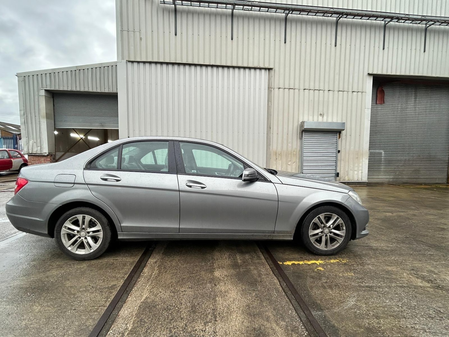 Used Mercedes-Benz C Class 2012 for sale - 76849875: Photo 32