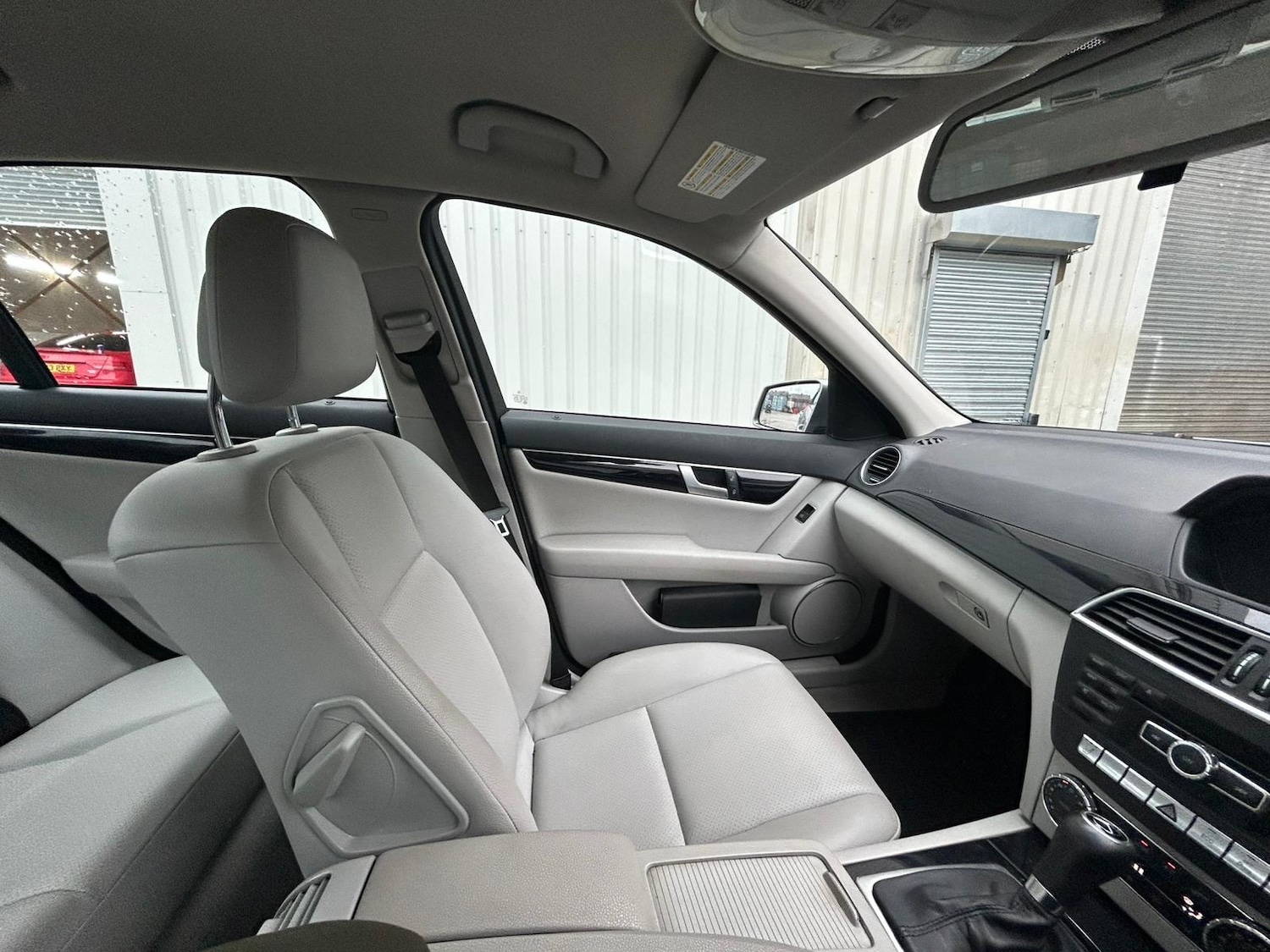 Used Mercedes-Benz C Class 2012 for sale - 76849875: Photo 34