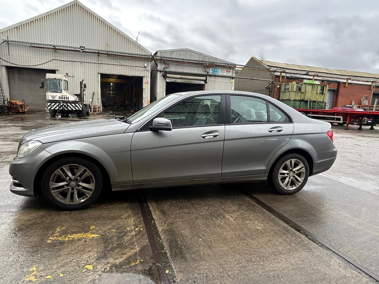 Used Mercedes-Benz C Class 2012 for sale - 76849875: Photo 35