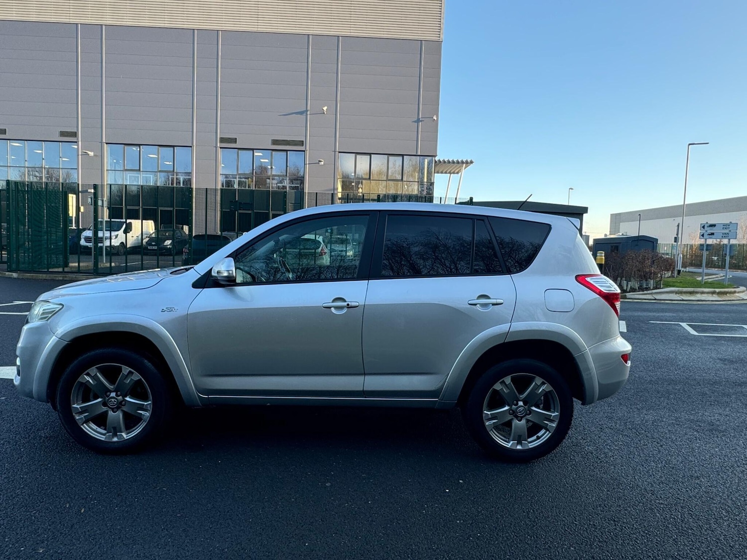 Used Toyota RAV4 2011 for sale - 78185723: Photo 11